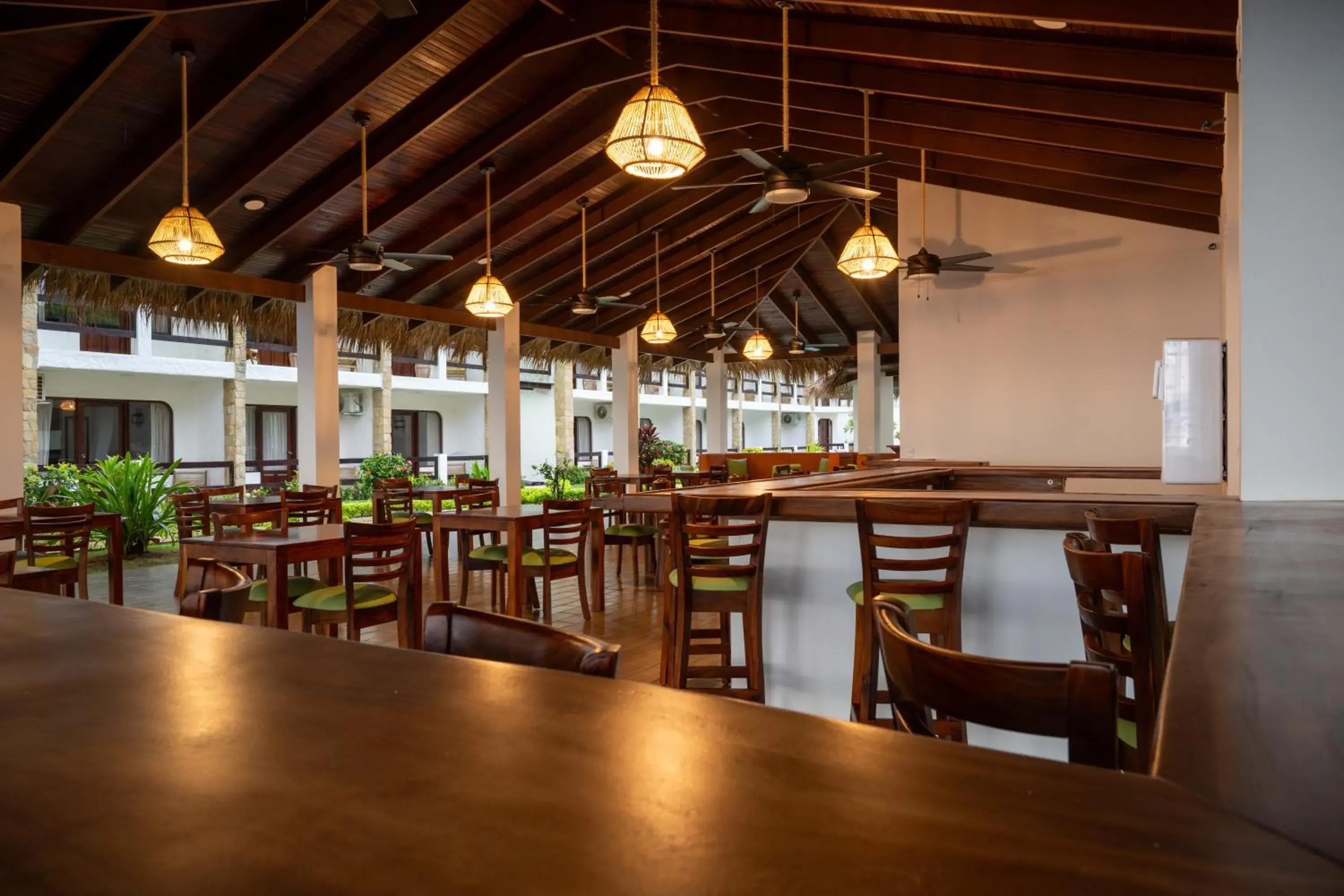 Restaurant/places to eat in Fuego del Sol Beachfront Hotel Restaurant/places to eat in Fuego del Sol Beachfront Hotel