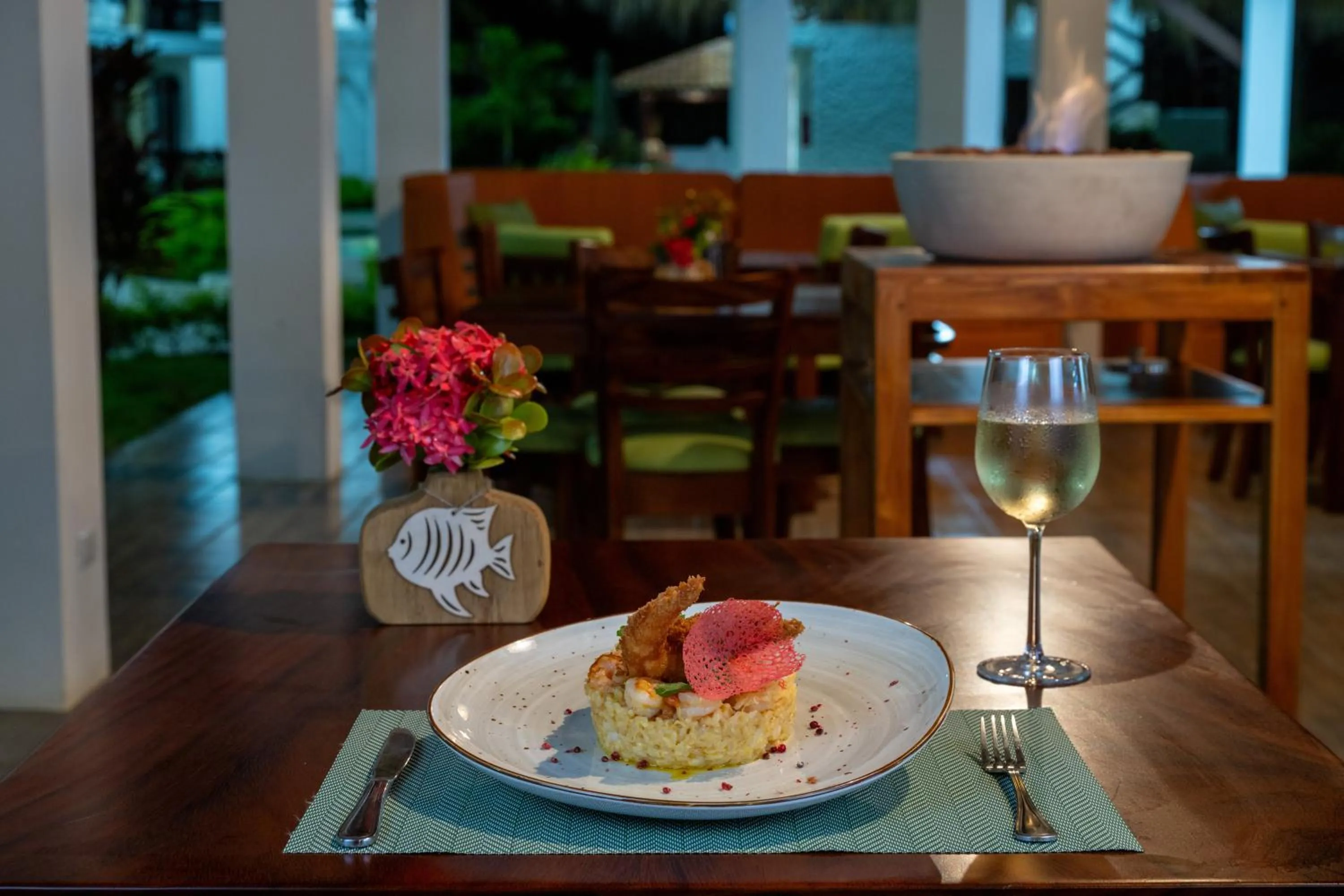 Restaurant/places to eat in Fuego del Sol Beachfront Hotel