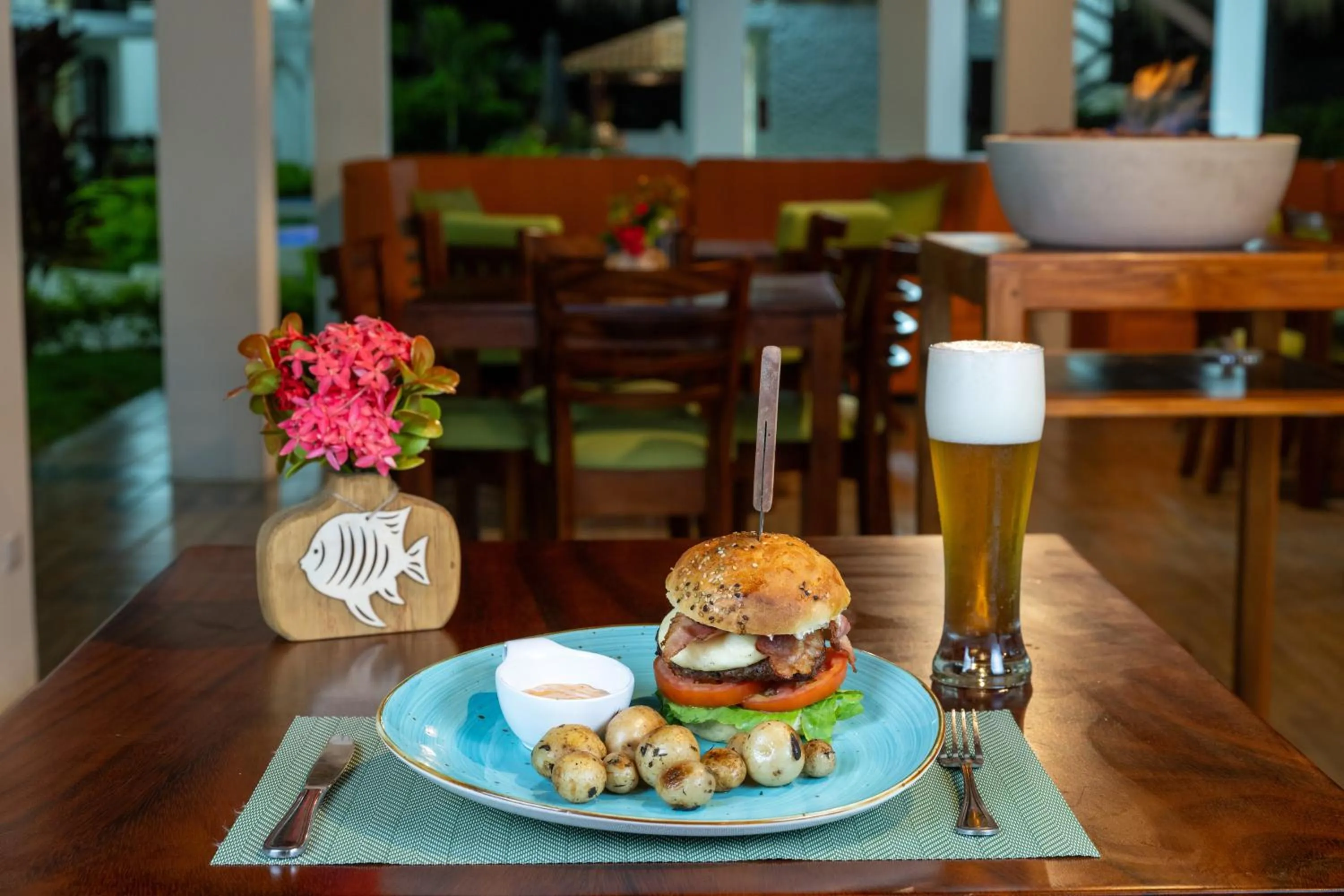 Restaurant/places to eat in Fuego del Sol Beachfront Hotel