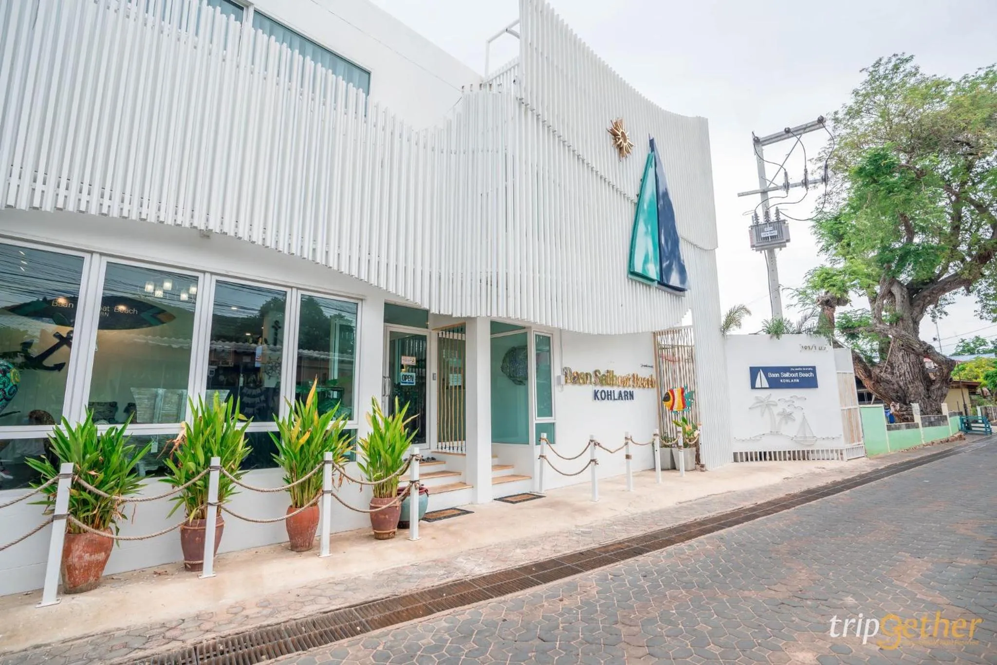 Property building in Baan Sailboat Beach Kohlarn