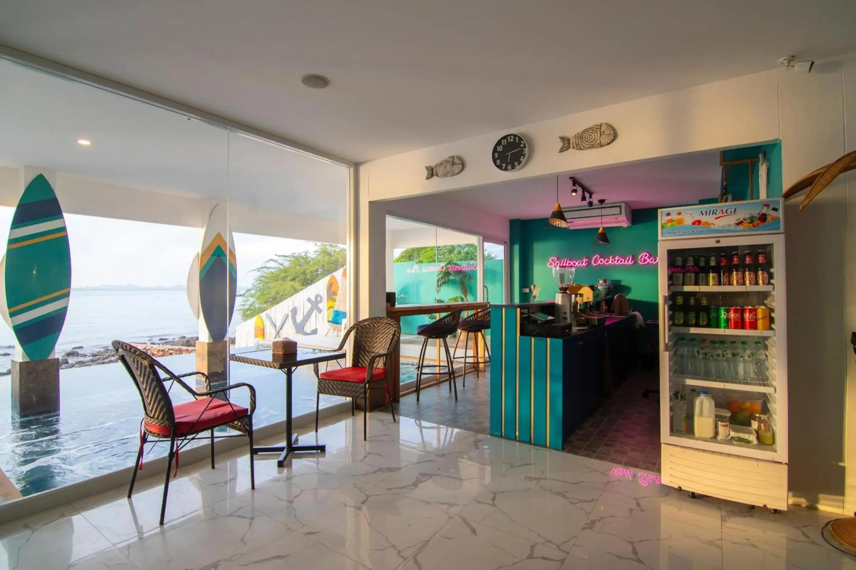 Restaurant/places to eat in Baan Sailboat Beach Kohlarn Restaurant/places to eat in Baan Sailboat Beach Kohlarn