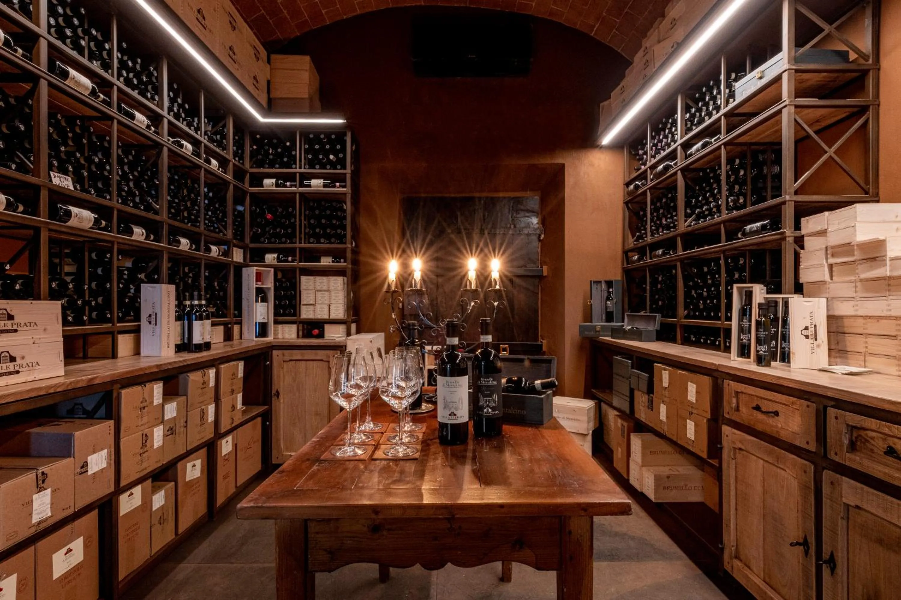 Alcoholic drinks in Villa Le Prata - Residenza del Vescovo - Cantina & Relais