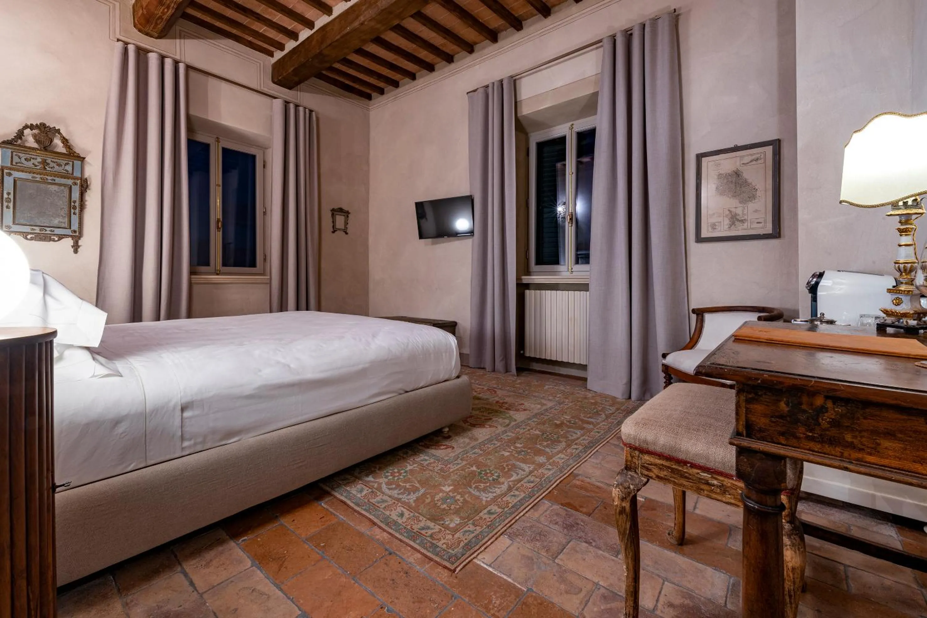 Bedroom, Bed in Villa Le Prata - Residenza del Vescovo - Cantina & Relais