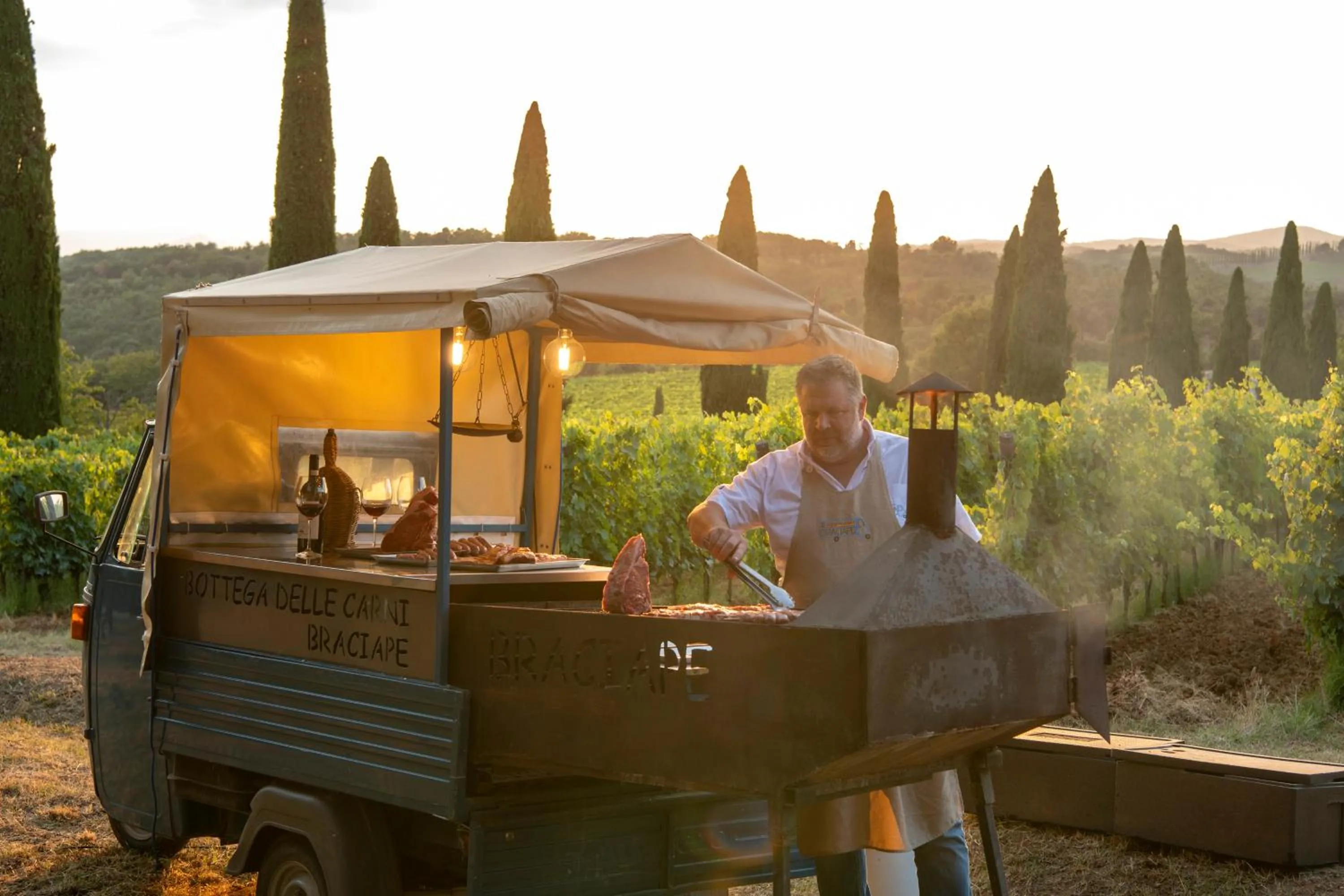 Evening entertainment in Villa Le Prata - Residenza del Vescovo - Cantina & Relais