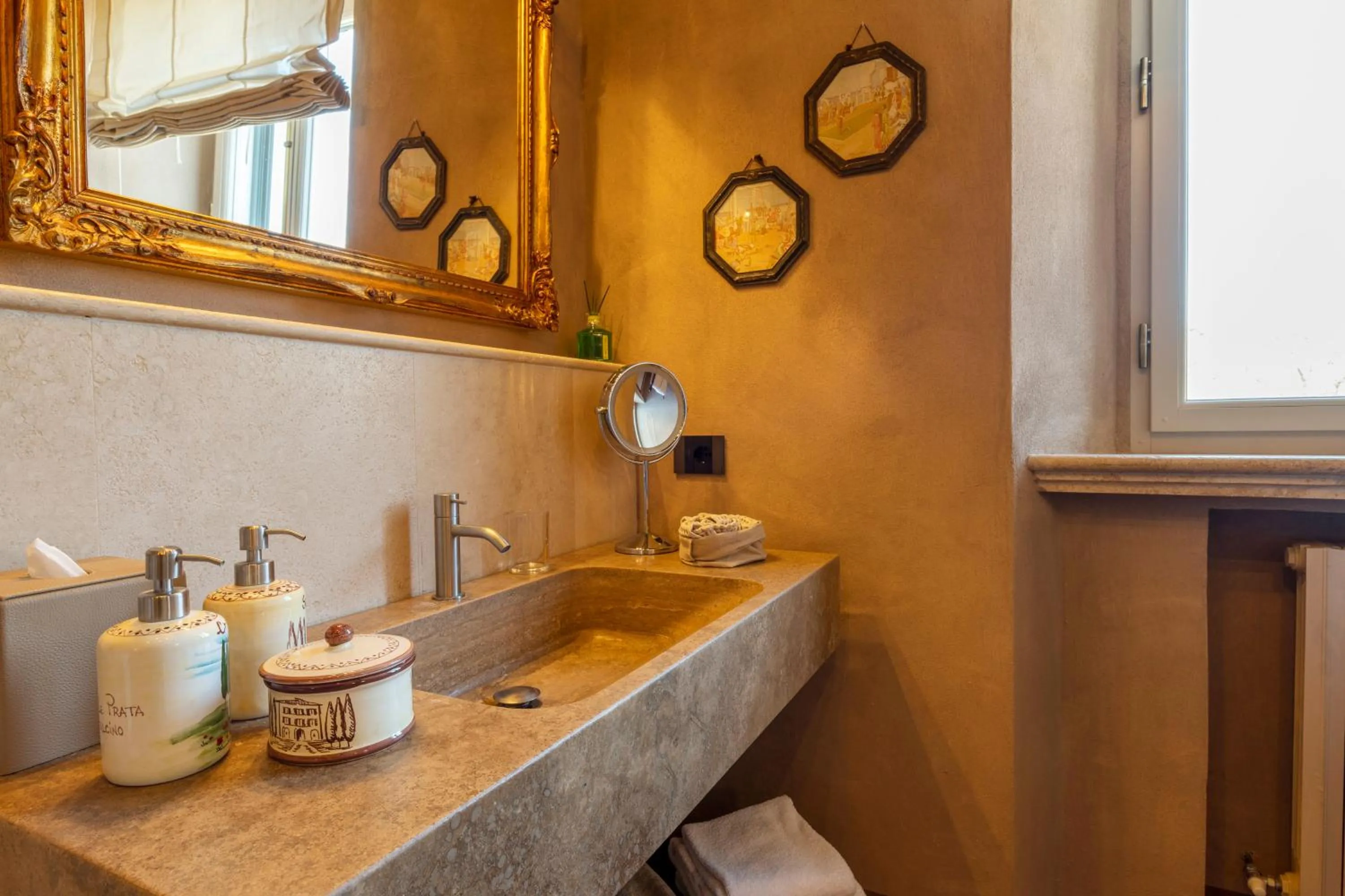 Bathroom in Villa Le Prata - Residenza del Vescovo - Cantina & Relais