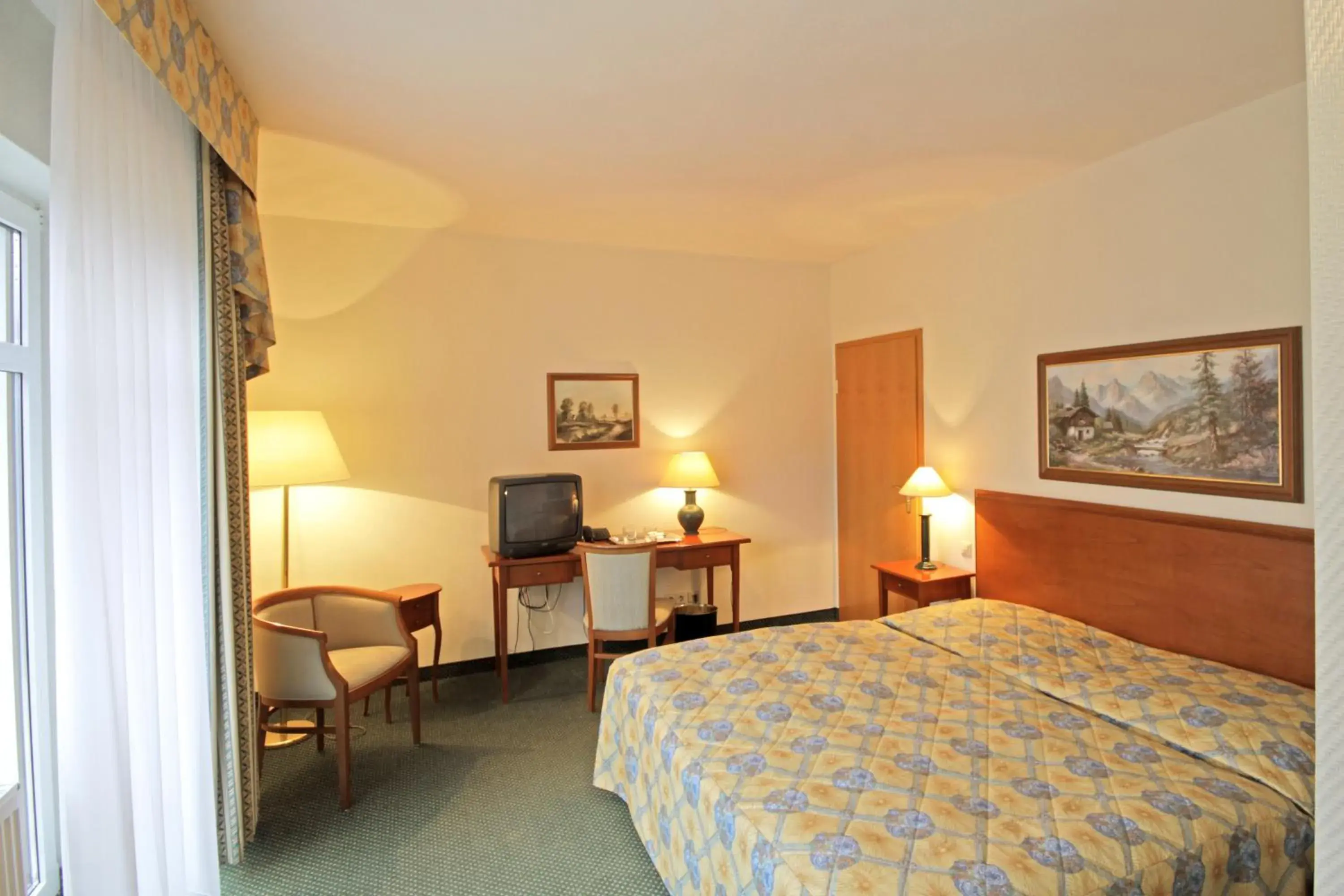 Double Room with Extra Bed - single occupancy in Parkhotel Oybin Double Room with Extra Bed - single occupancy in Parkhotel Oybin