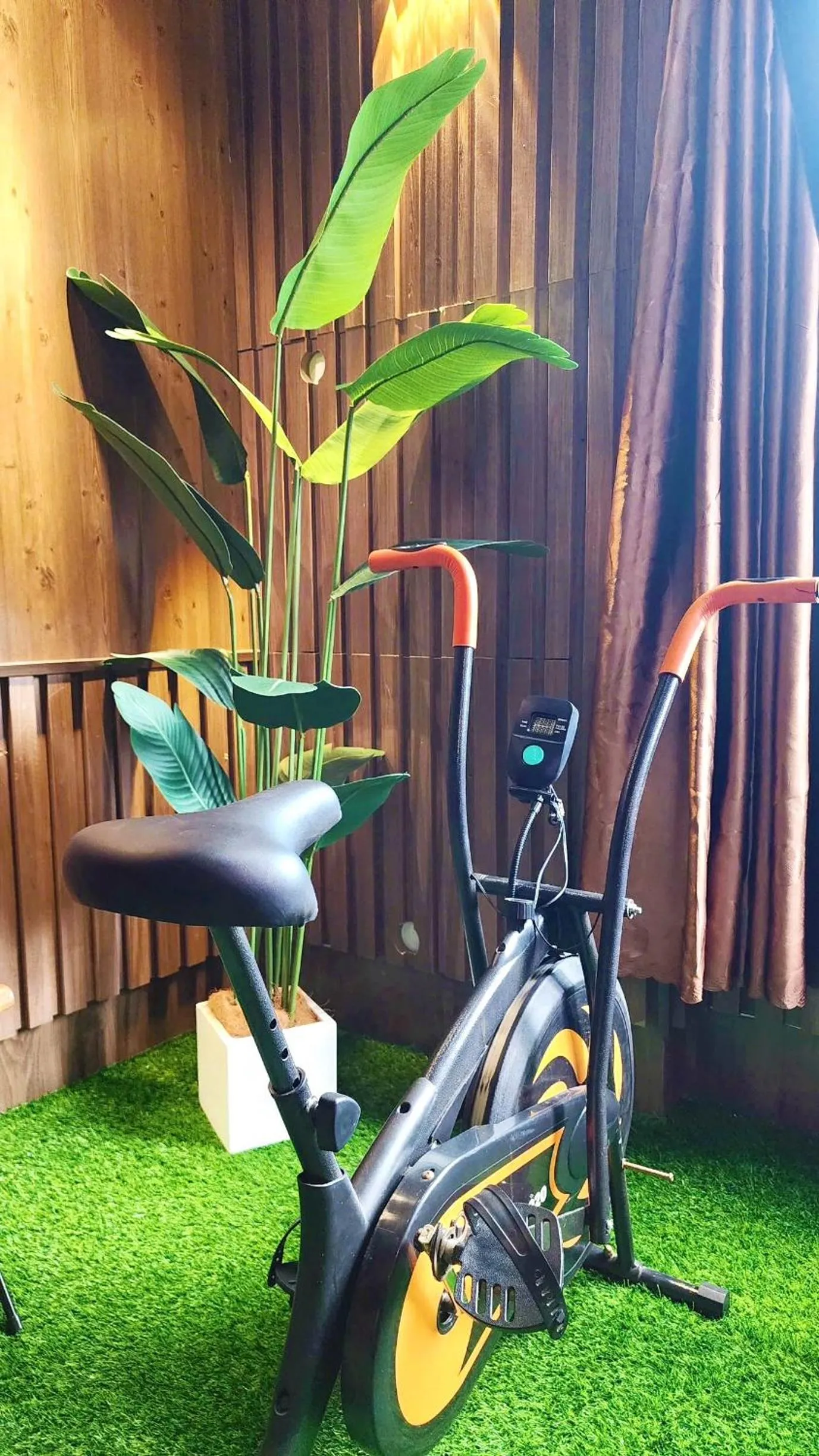 Fitness centre/facilities in Rosa May Hotel