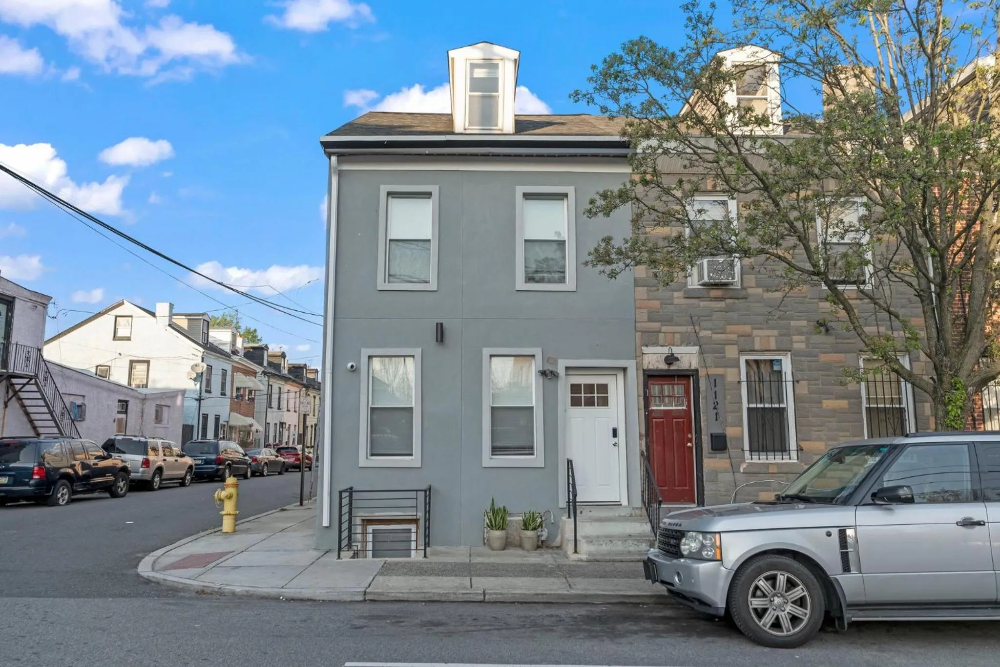 Property building in New Season Royals, Airport West