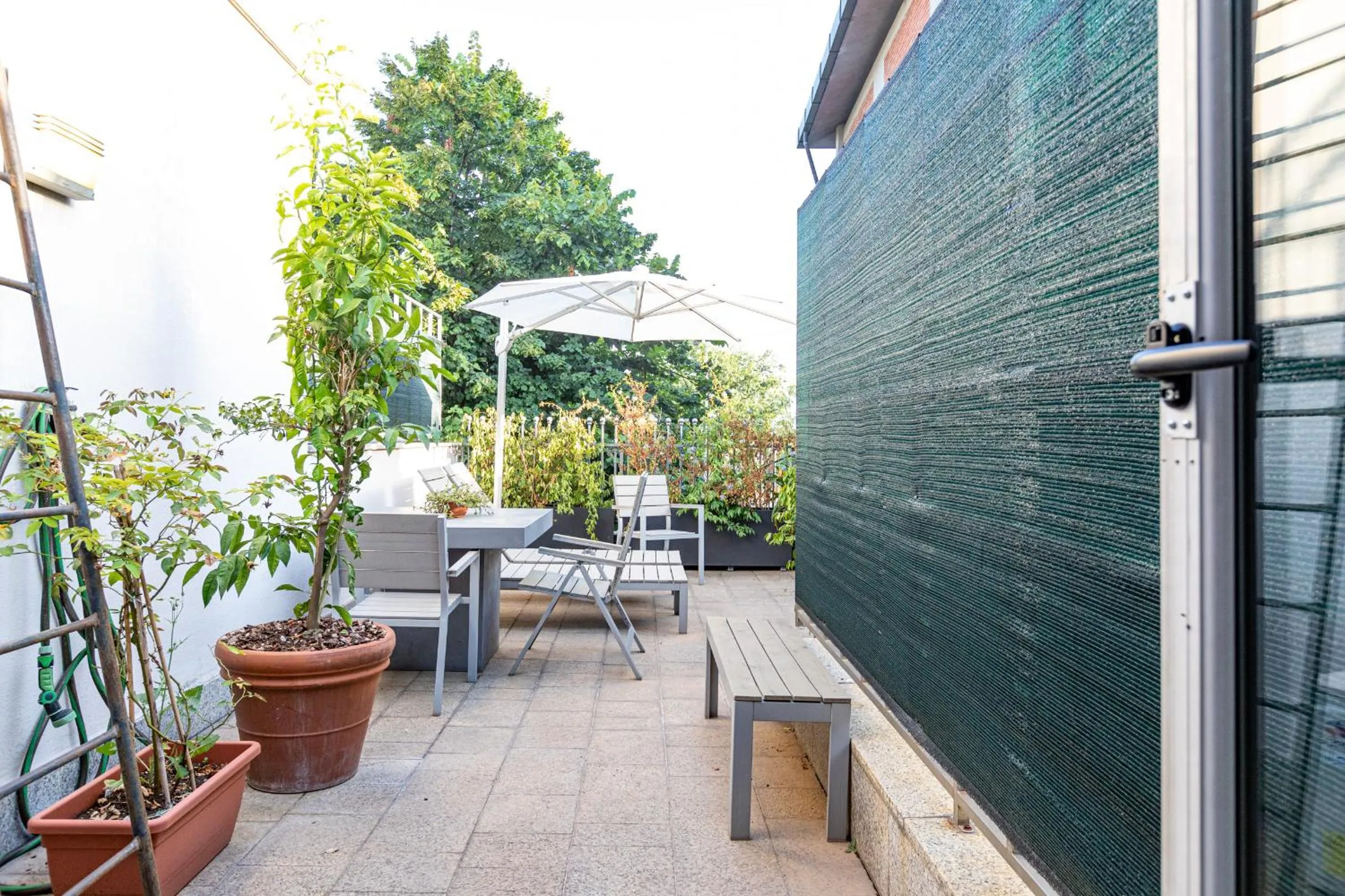 Balcony/Terrace in B&b Too Cute 2b Str8