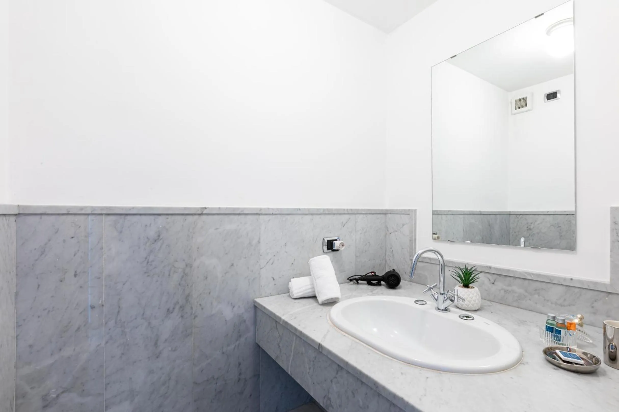 Bathroom in B&b Too Cute 2b Str8