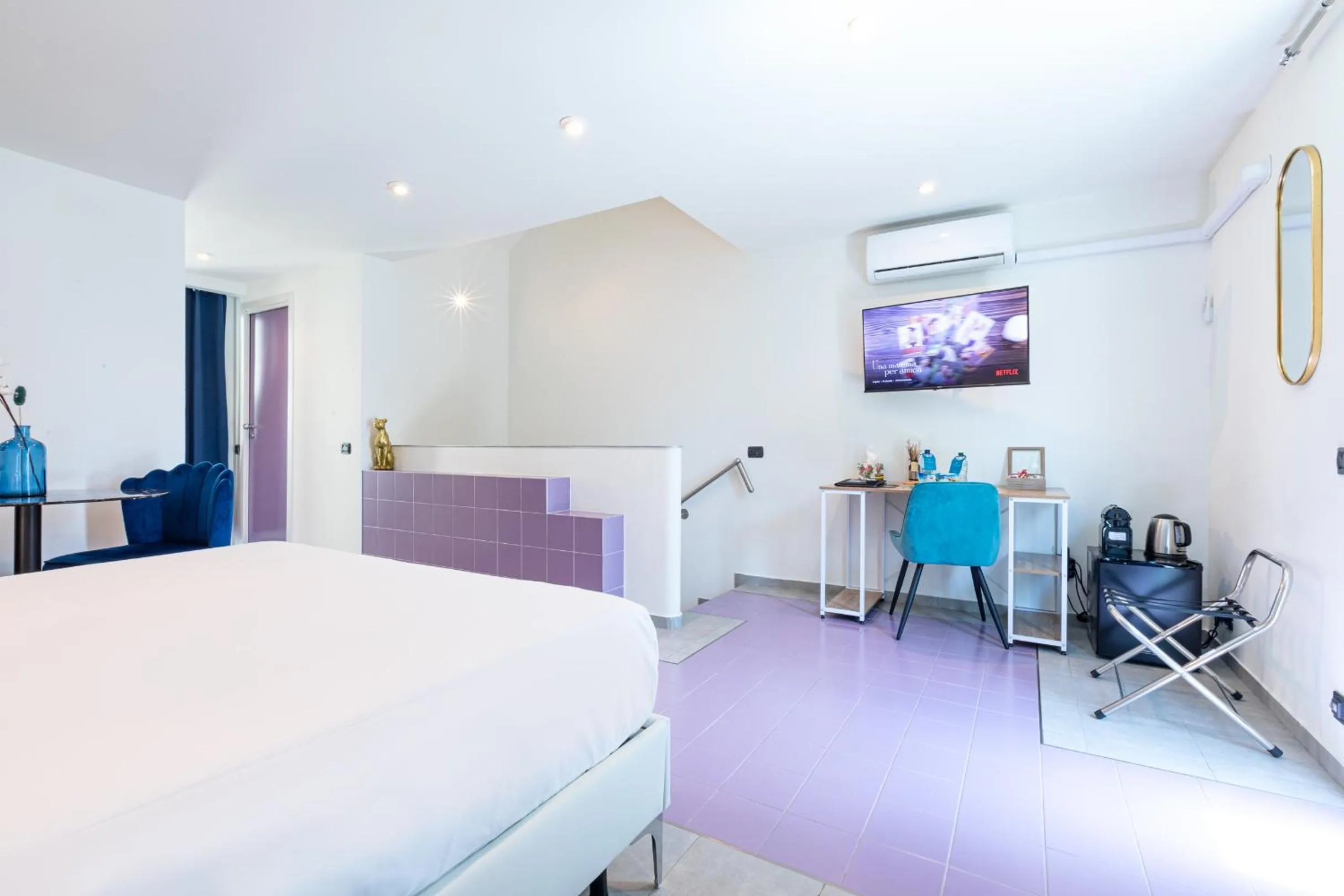 Bed in B&b Too Cute 2b Str8