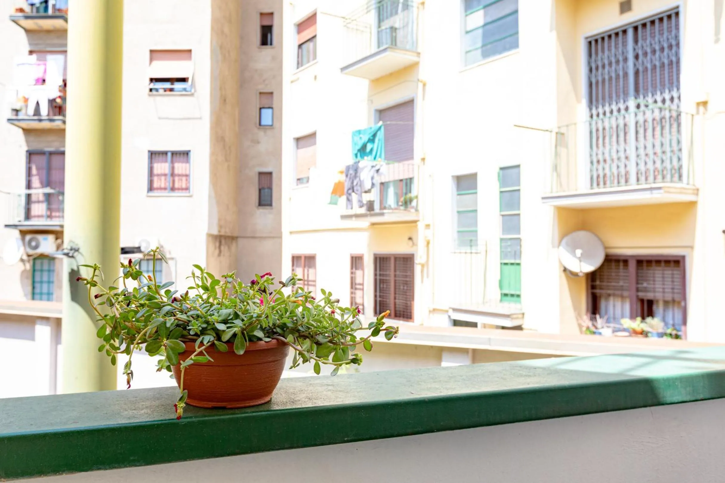 Balcony/Terrace in B&b Too Cute 2b Str8