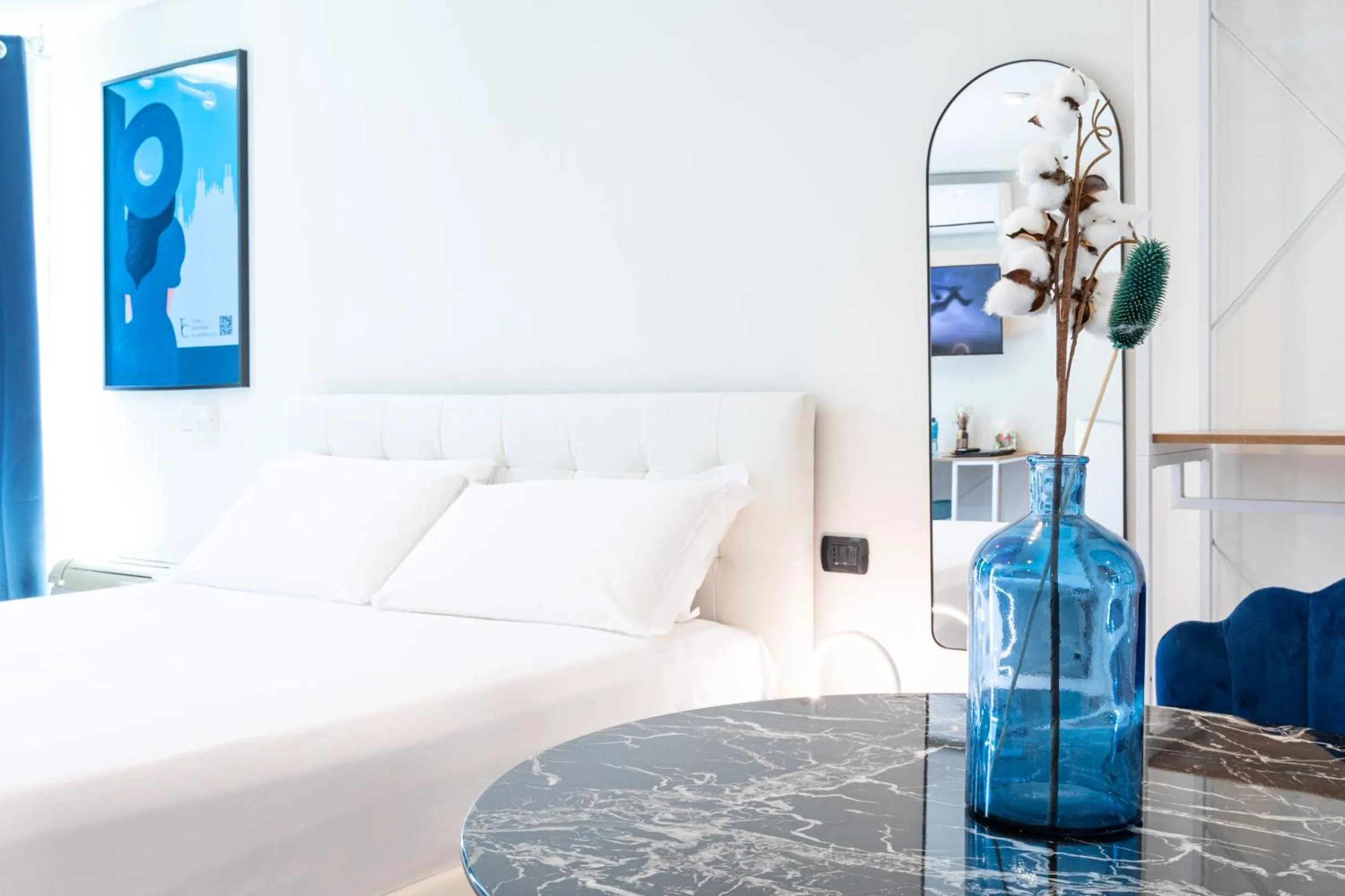 Bed in B&b Too Cute 2b Str8