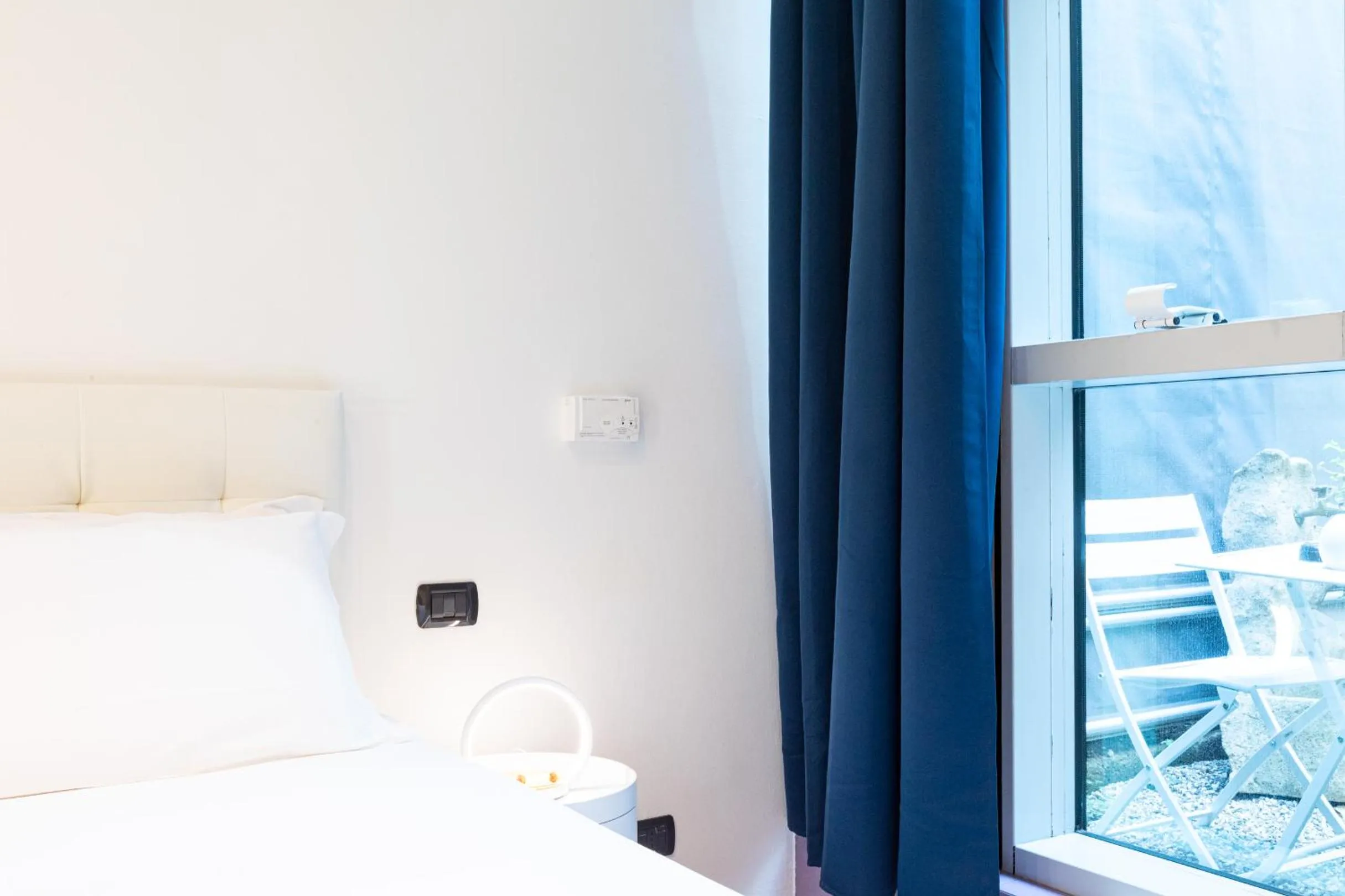 Bedroom, Bed in B&b Too Cute 2b Str8