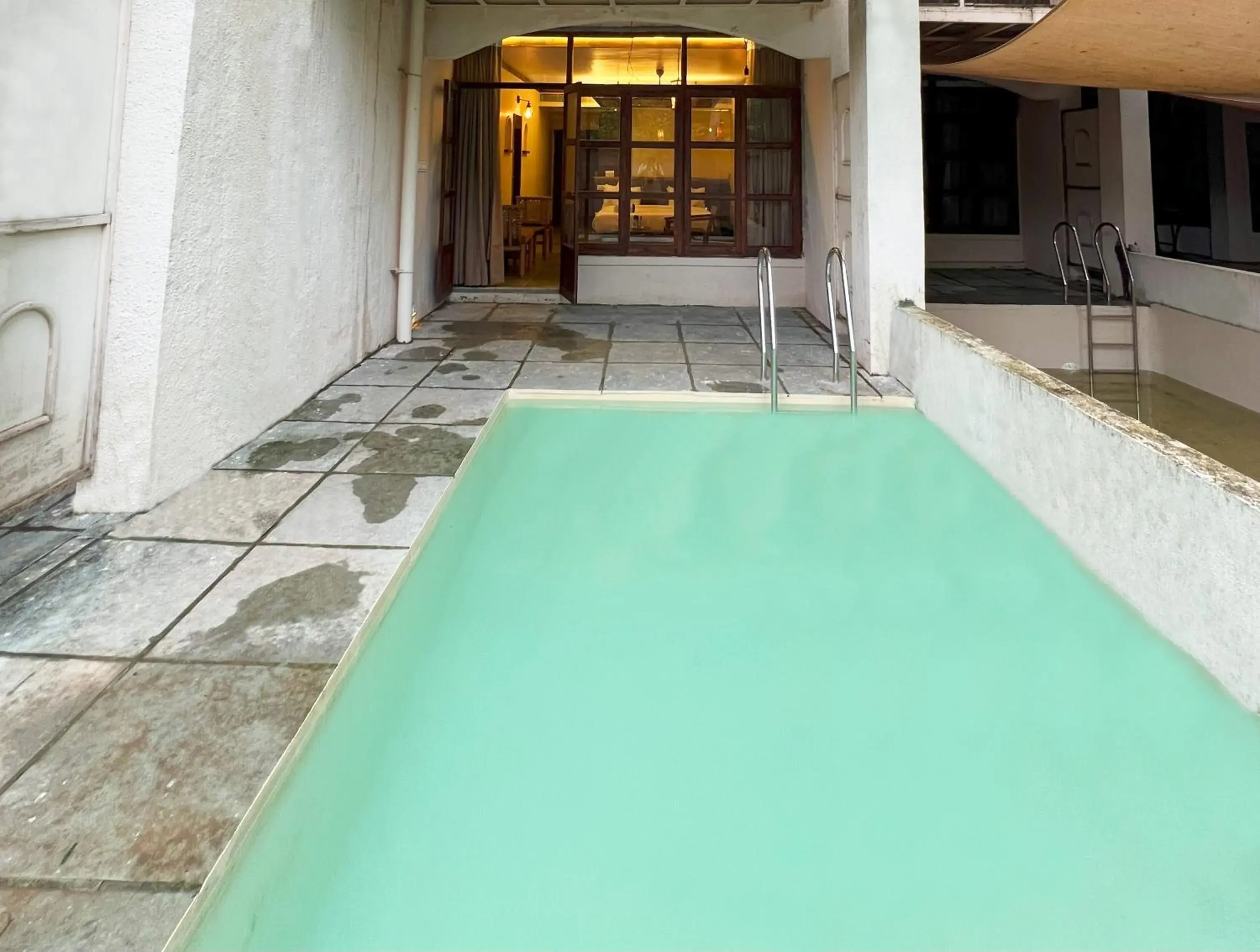 Swimming pool in Avhyay Resort Swimming pool in Avhyay Resort