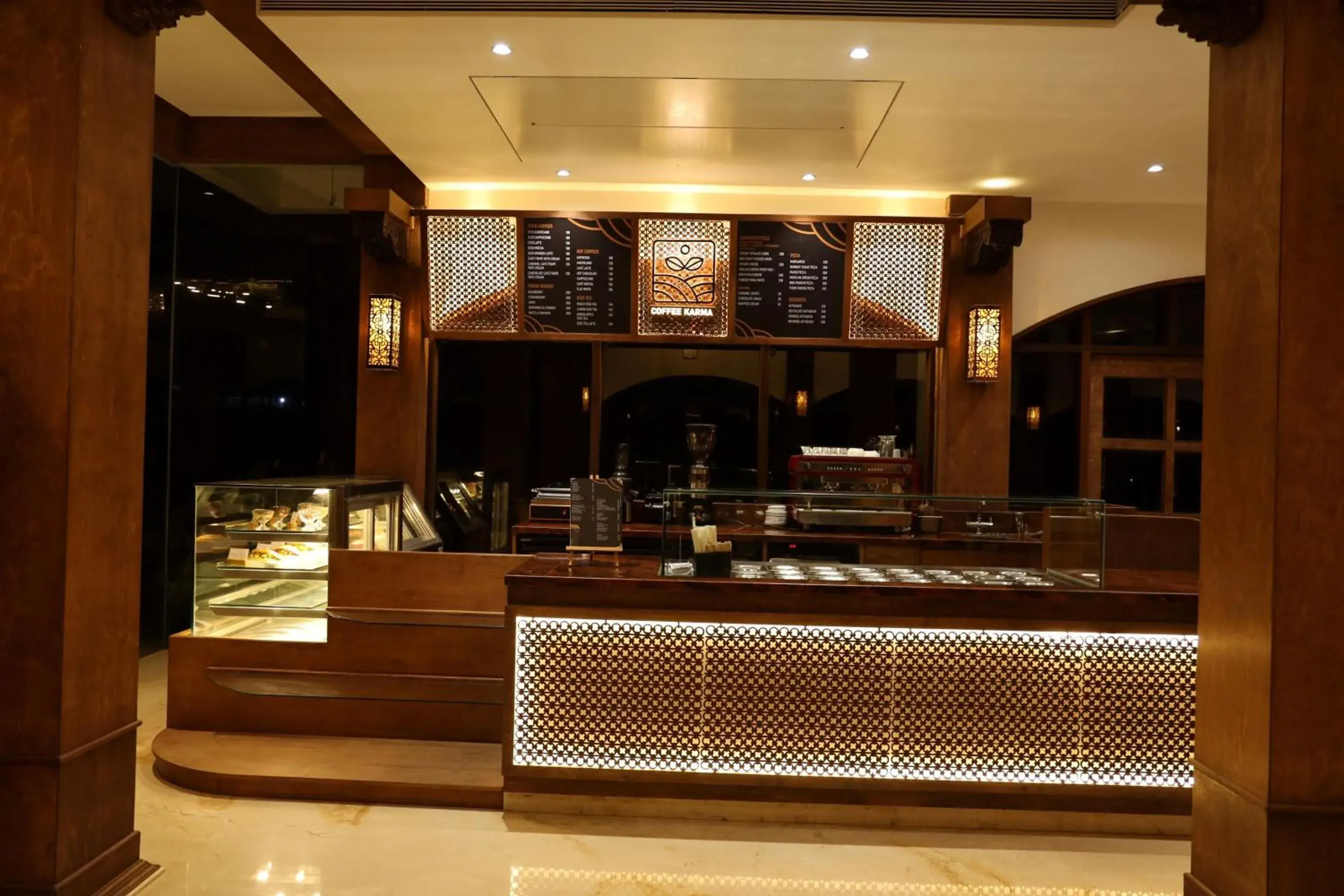 Restaurant/places to eat in Avhyay Resort Restaurant/places to eat in Avhyay Resort