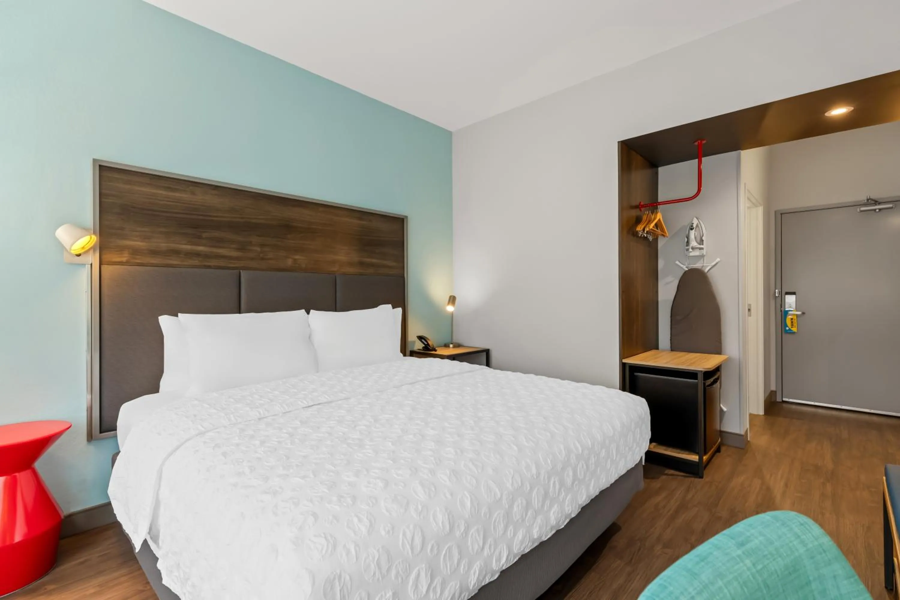 Bedroom, Bed in Tru By Hilton Aloha Beaverton