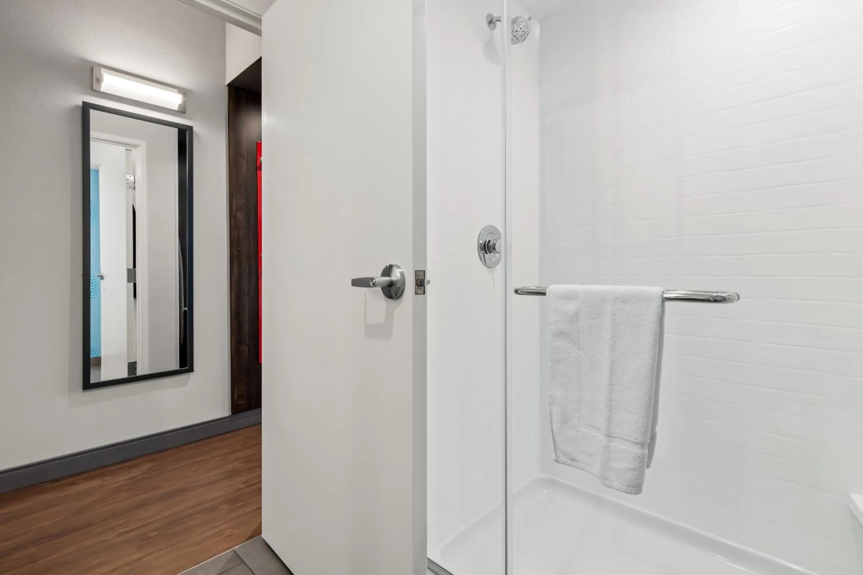 Shower in Tru By Hilton Aloha Beaverton