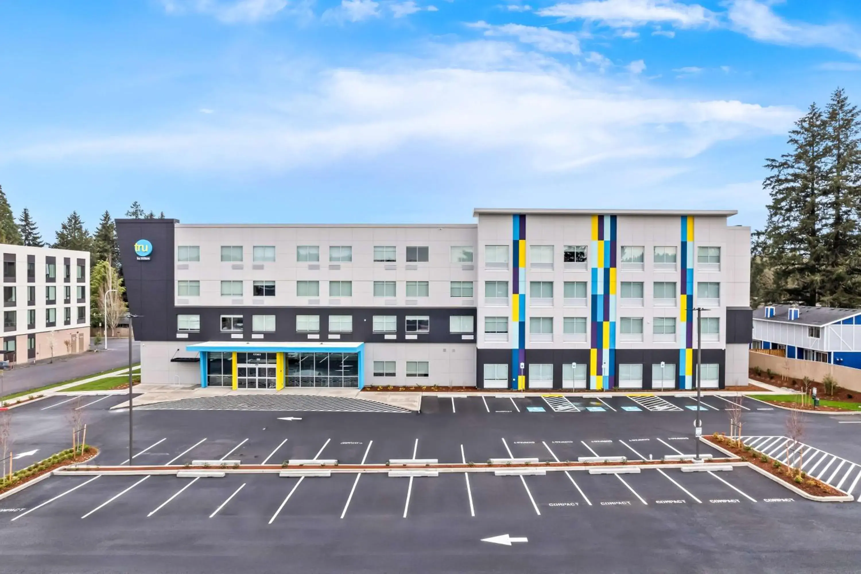 Property building in Tru By Hilton Aloha Beaverton Property building in Tru By Hilton Aloha Beaverton