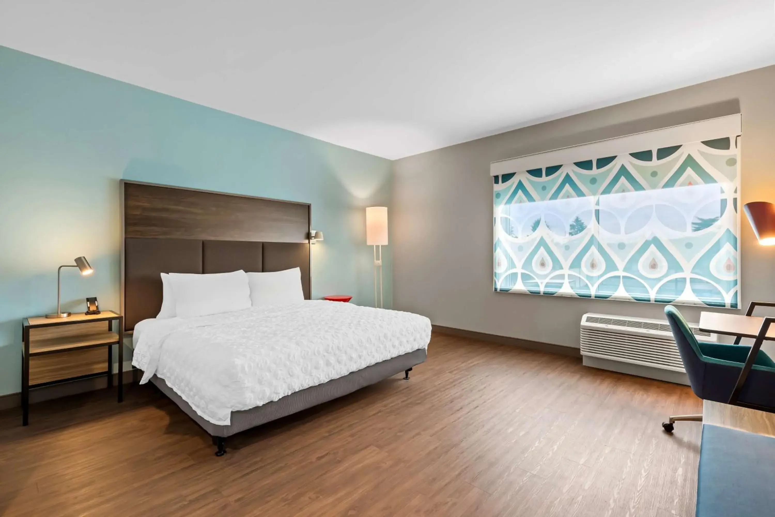 Bed in Tru By Hilton Aloha Beaverton Bed in Tru By Hilton Aloha Beaverton