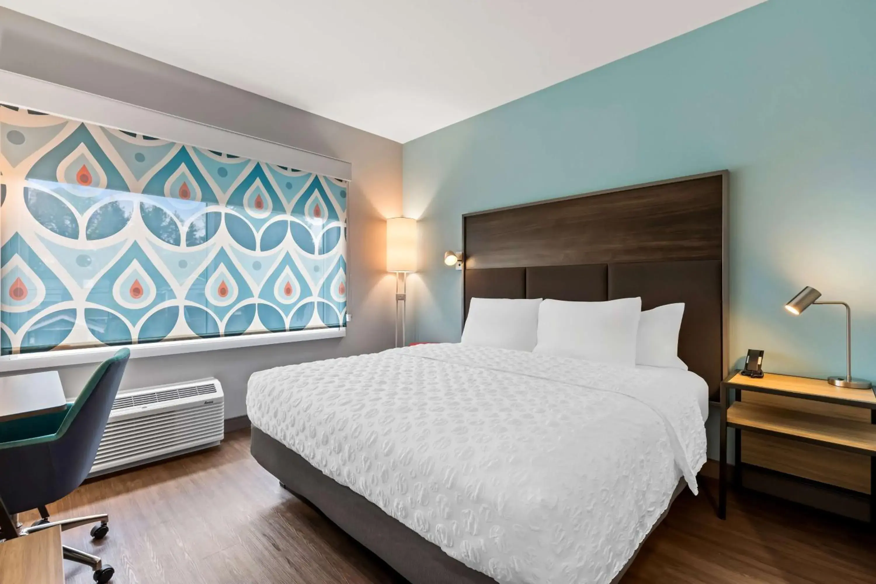 Bed in Tru By Hilton Aloha Beaverton Bed in Tru By Hilton Aloha Beaverton