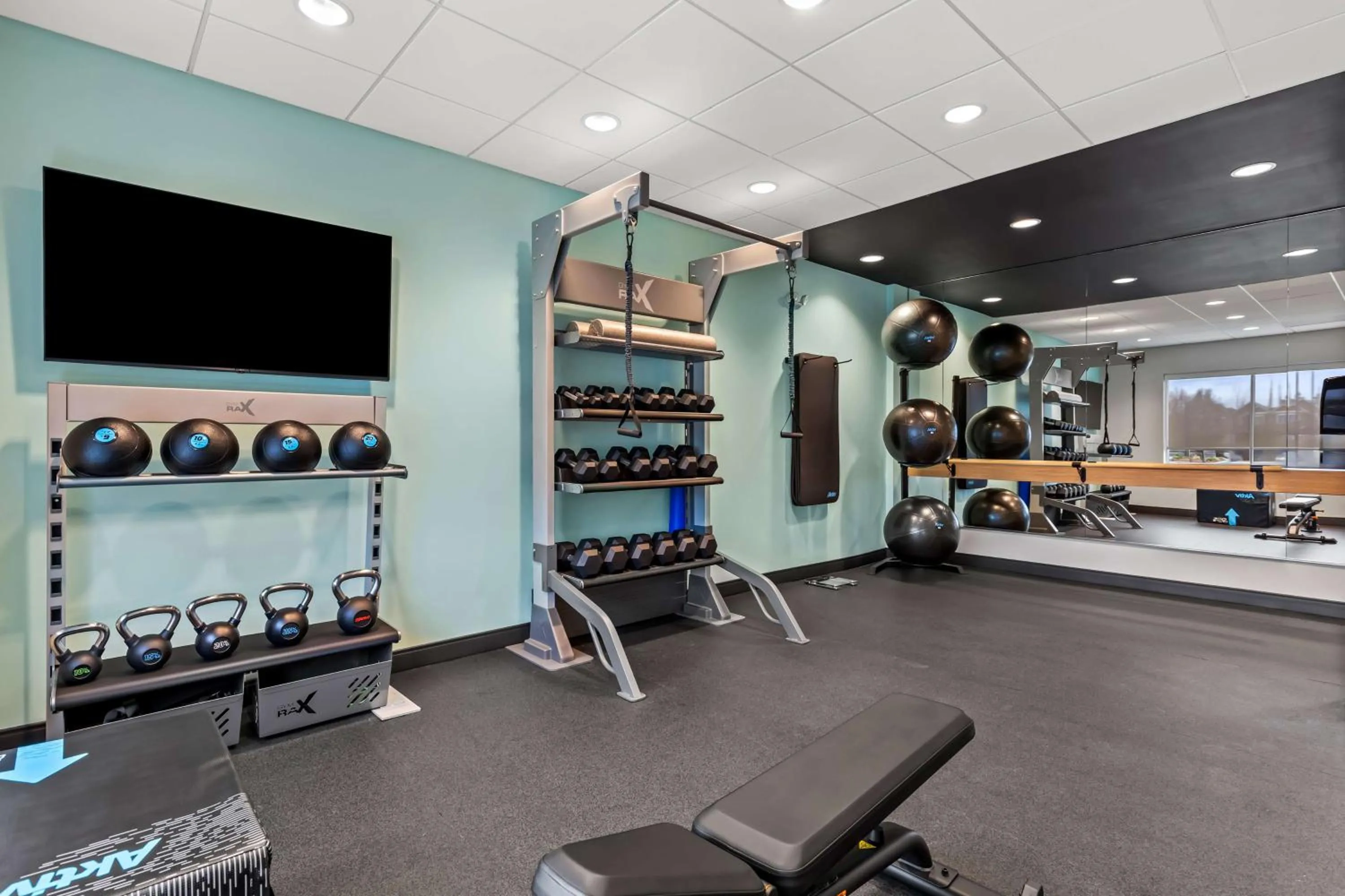 Fitness centre/facilities in Tru By Hilton Aloha Beaverton