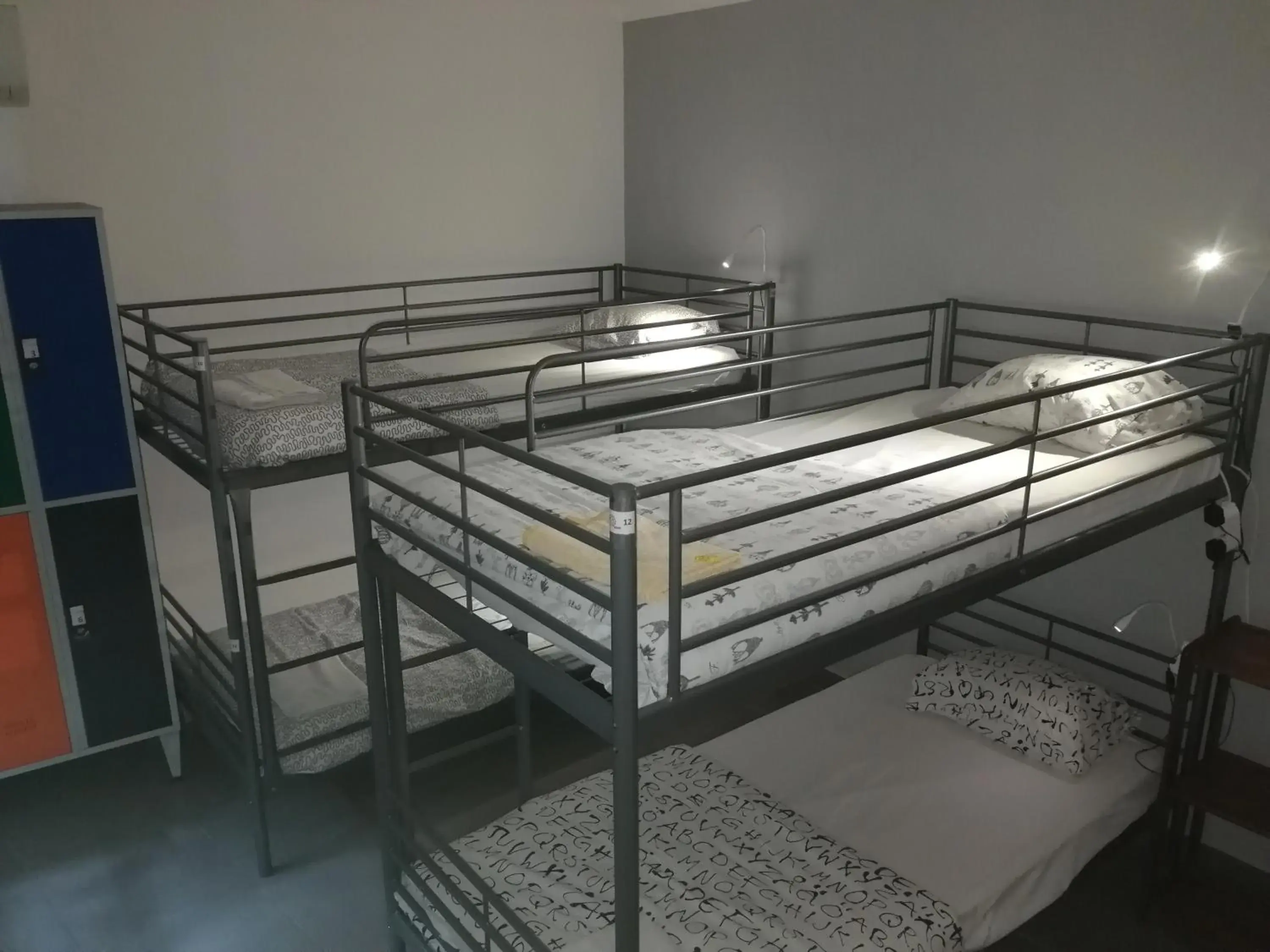Bunk Bed in Mixed Dormitory Room in Lagos City Center Guest House & Hostel Bunk Bed in Mixed Dormitory Room in Lagos City Center Guest House & Hostel