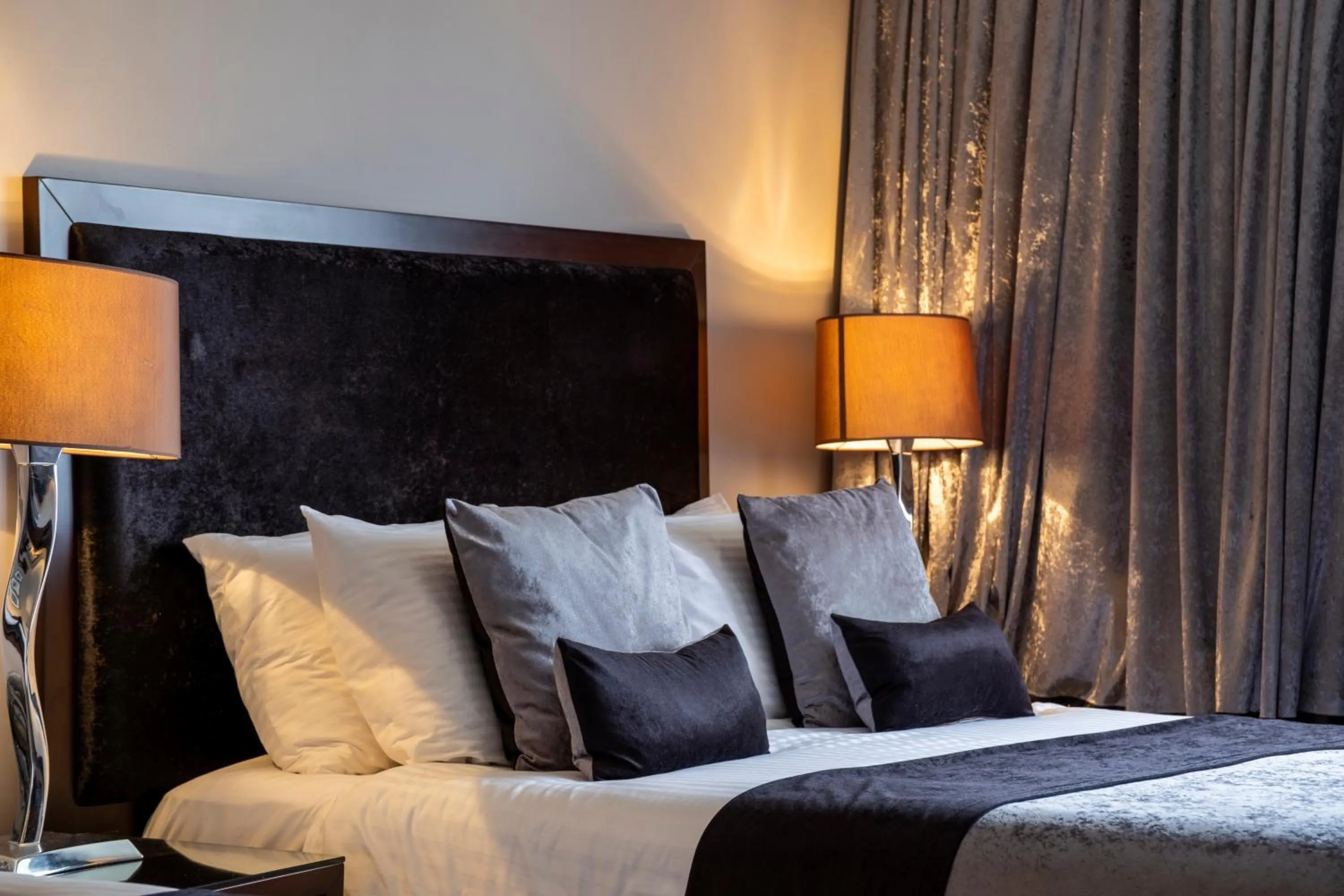 Bed in Derwent Manor Boutique Hotel