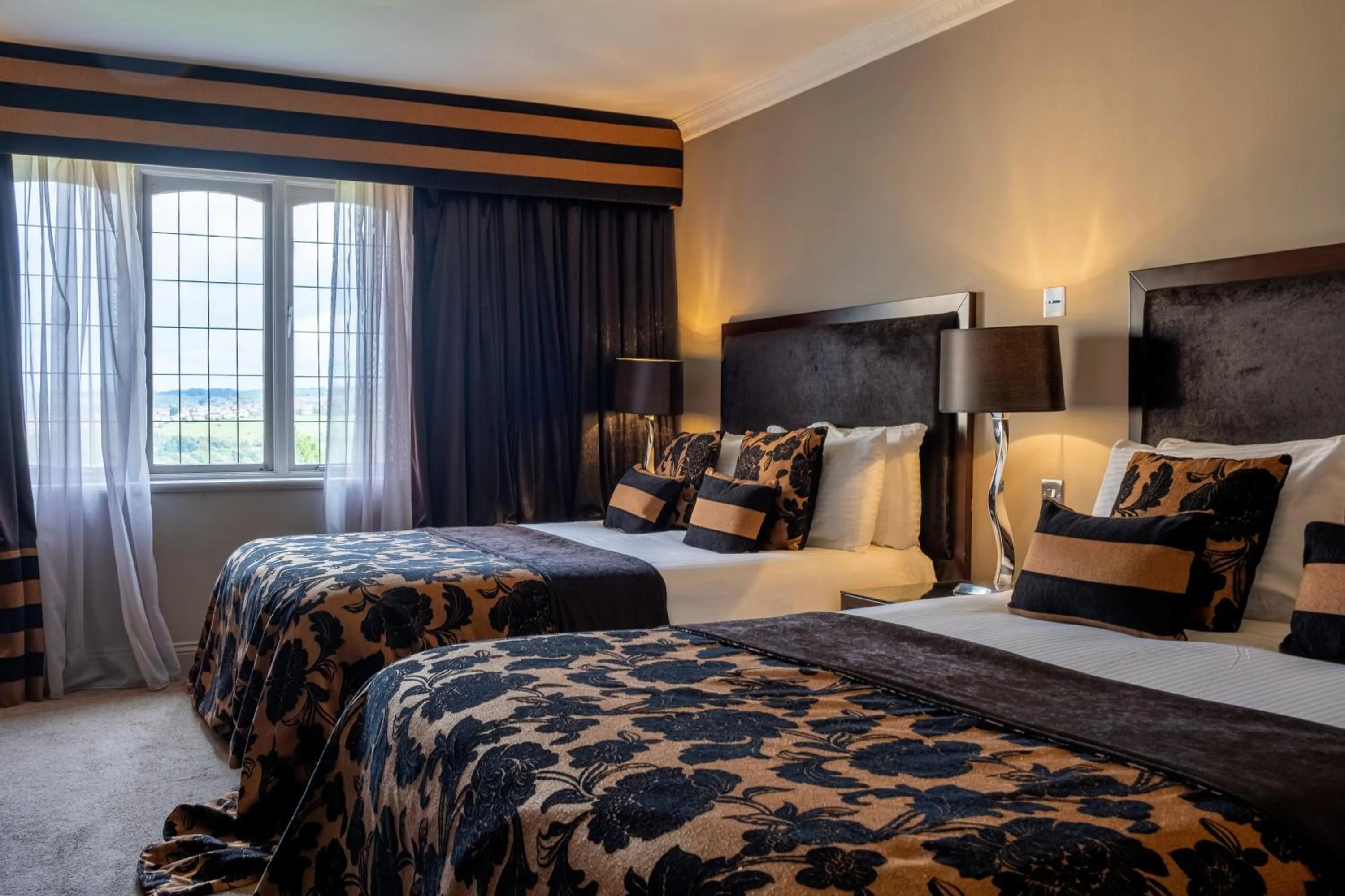 Bed in Derwent Manor Boutique Hotel