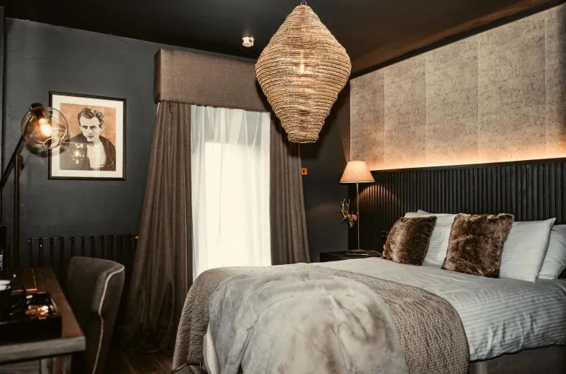 Bed in Derwent Manor Boutique Hotel