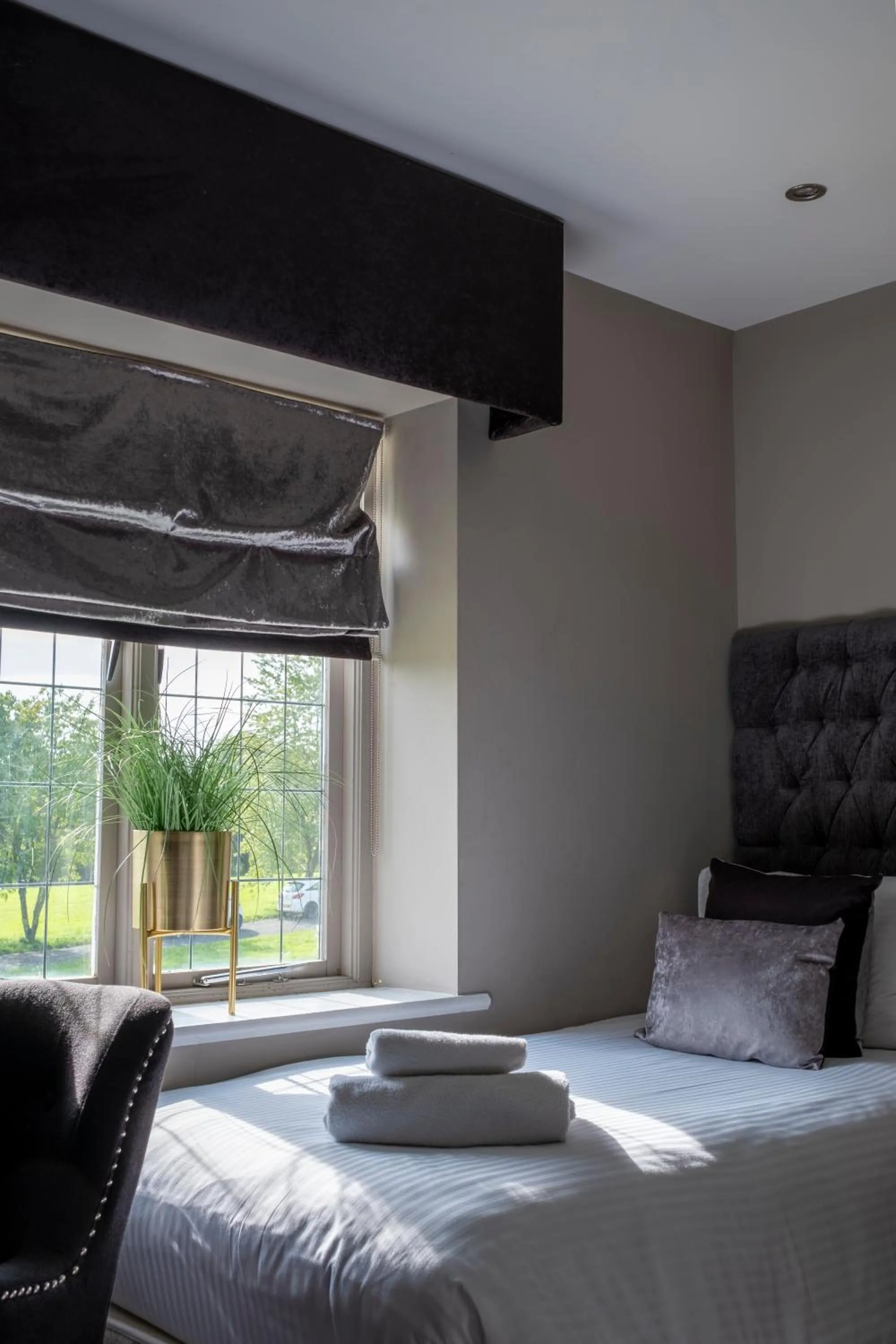 Bed in Derwent Manor Boutique Hotel