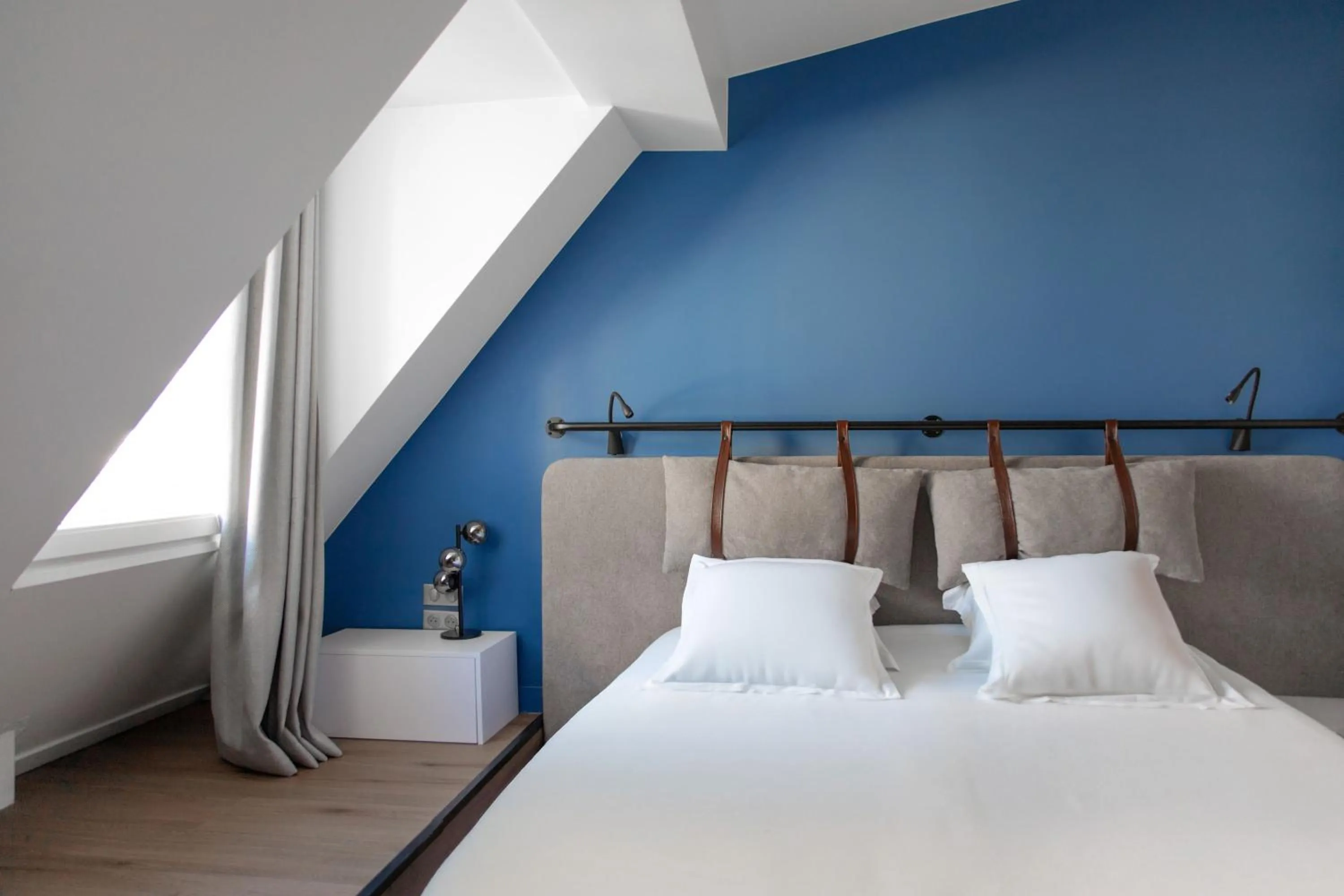 Bed in Hotel Leev Victoire & Spa