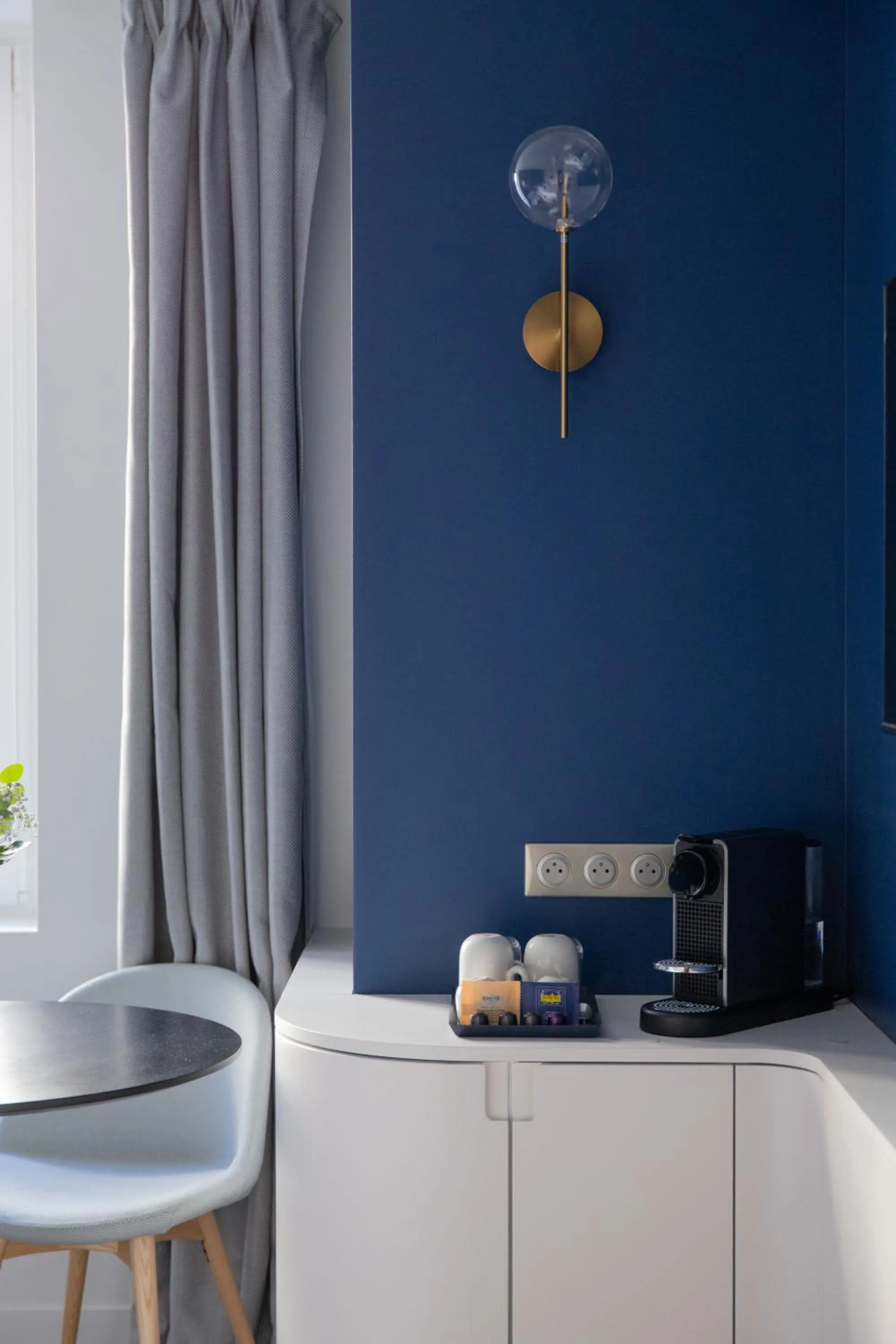 Photo of the whole room in Hotel Leev Victoire & Spa