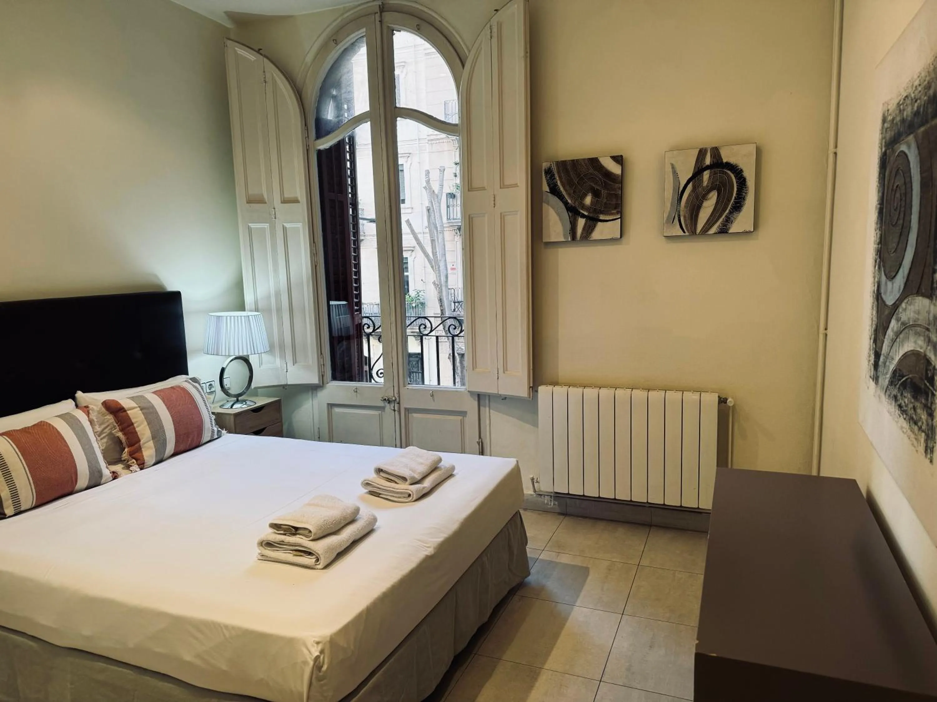 Bedroom, Bed in Sweet BCN Borrell