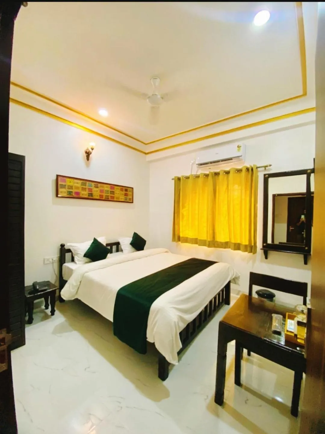 Bedroom in Hotel Indergarh Heritage