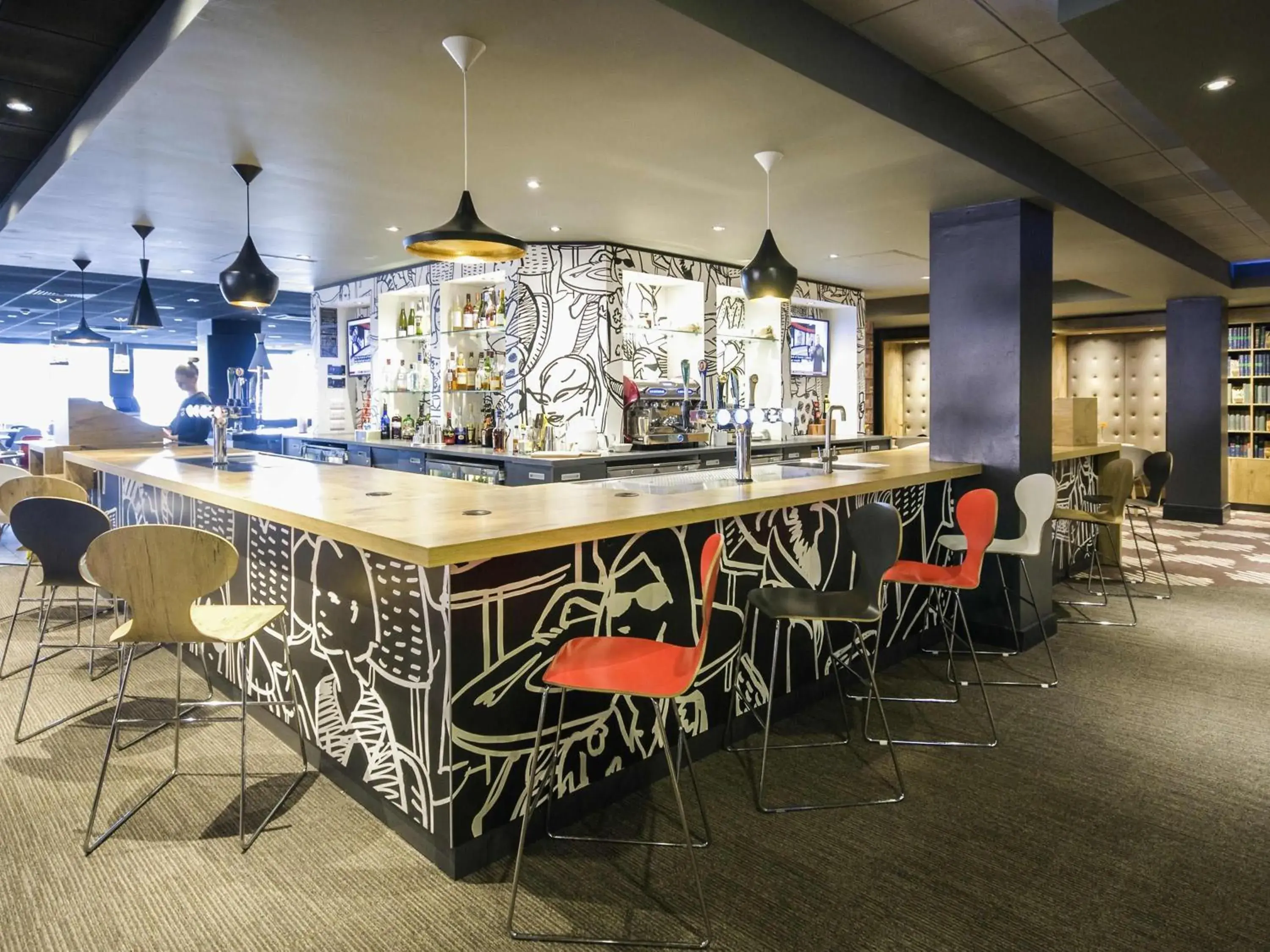 Restaurant/places to eat in ibis London Heathrow Airport Restaurant/places to eat in ibis London Heathrow Airport