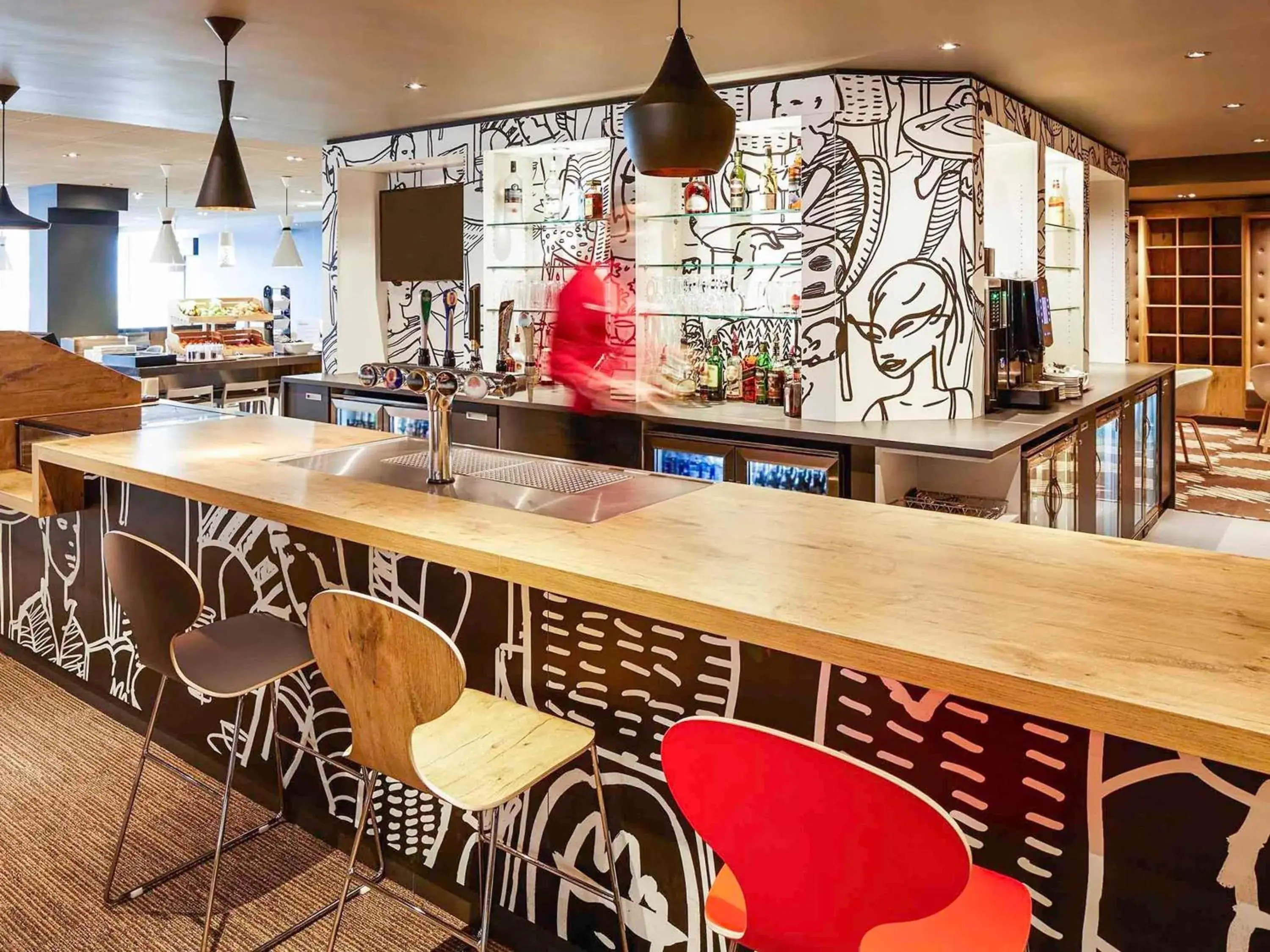 Restaurant/places to eat in ibis London Heathrow Airport Restaurant/places to eat in ibis London Heathrow Airport