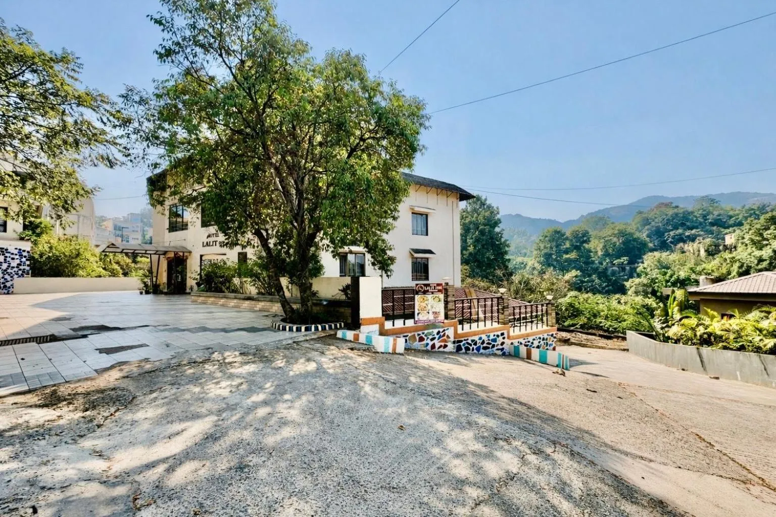 Property building in Hotel Lalit inn Lonavala