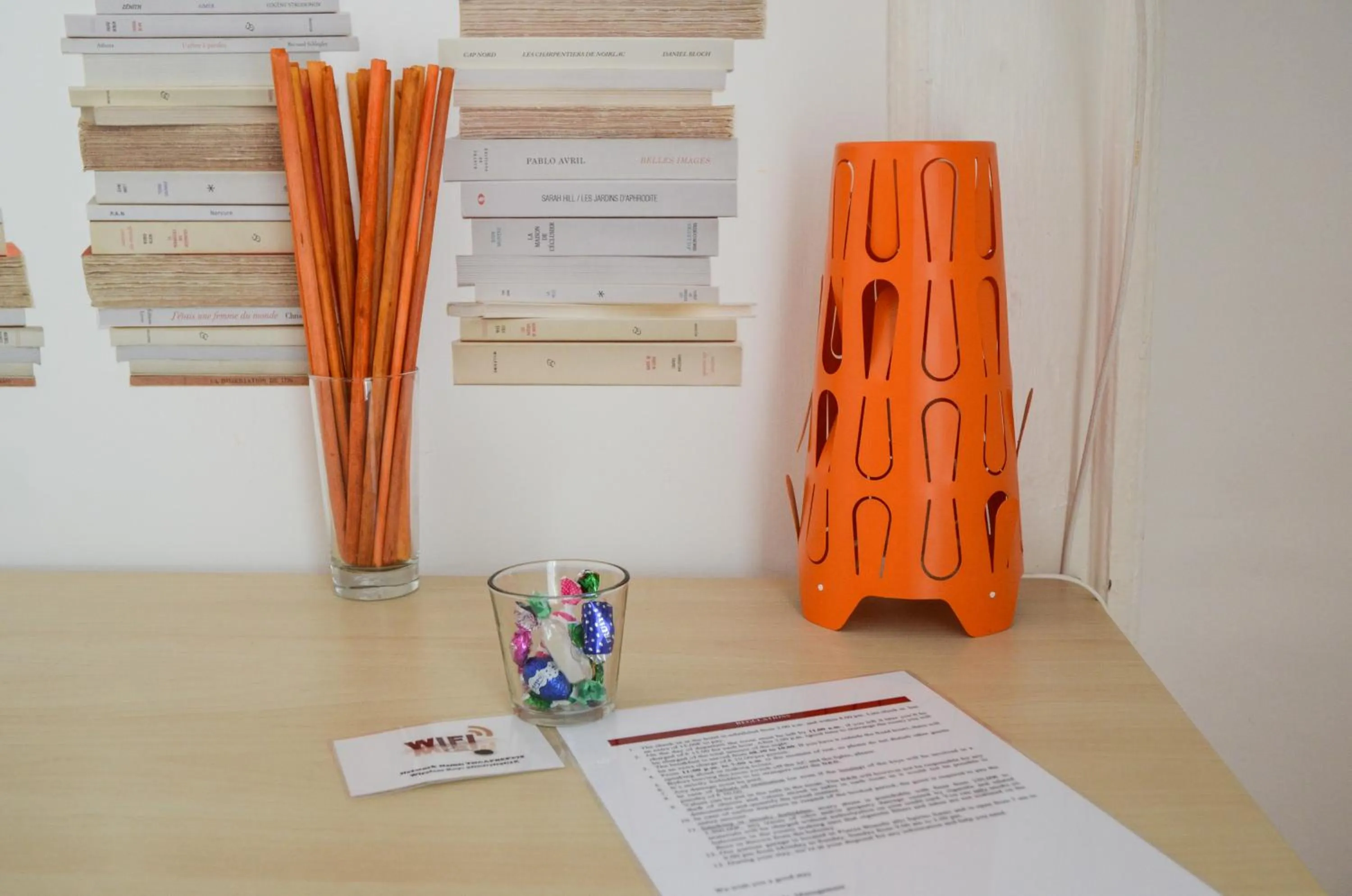 Decorative detail in B&B Tecla