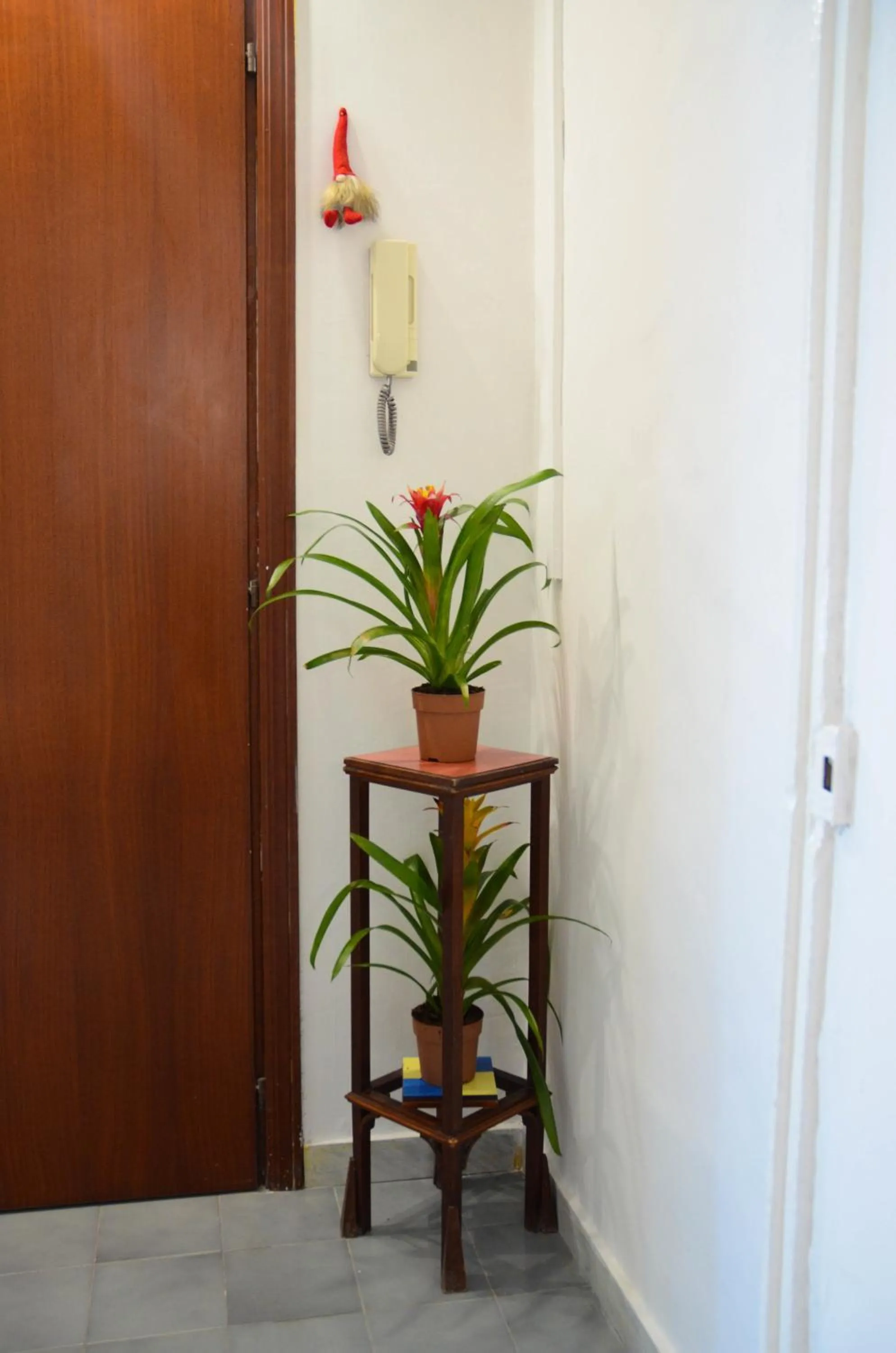 Decorative detail in B&B Tecla