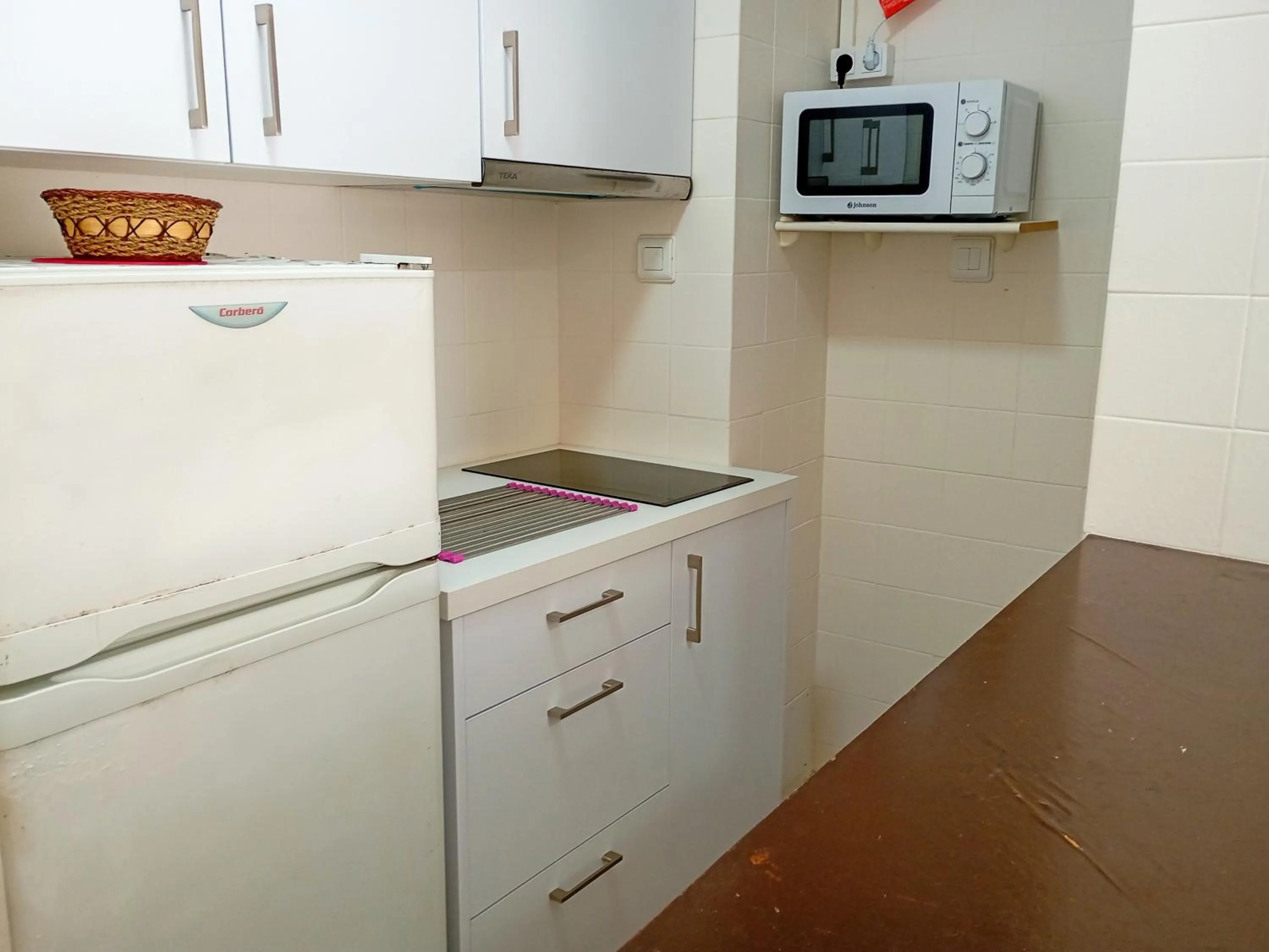 Kitchen or kitchenette in Apartamentos Voramar Peñíscola 3000