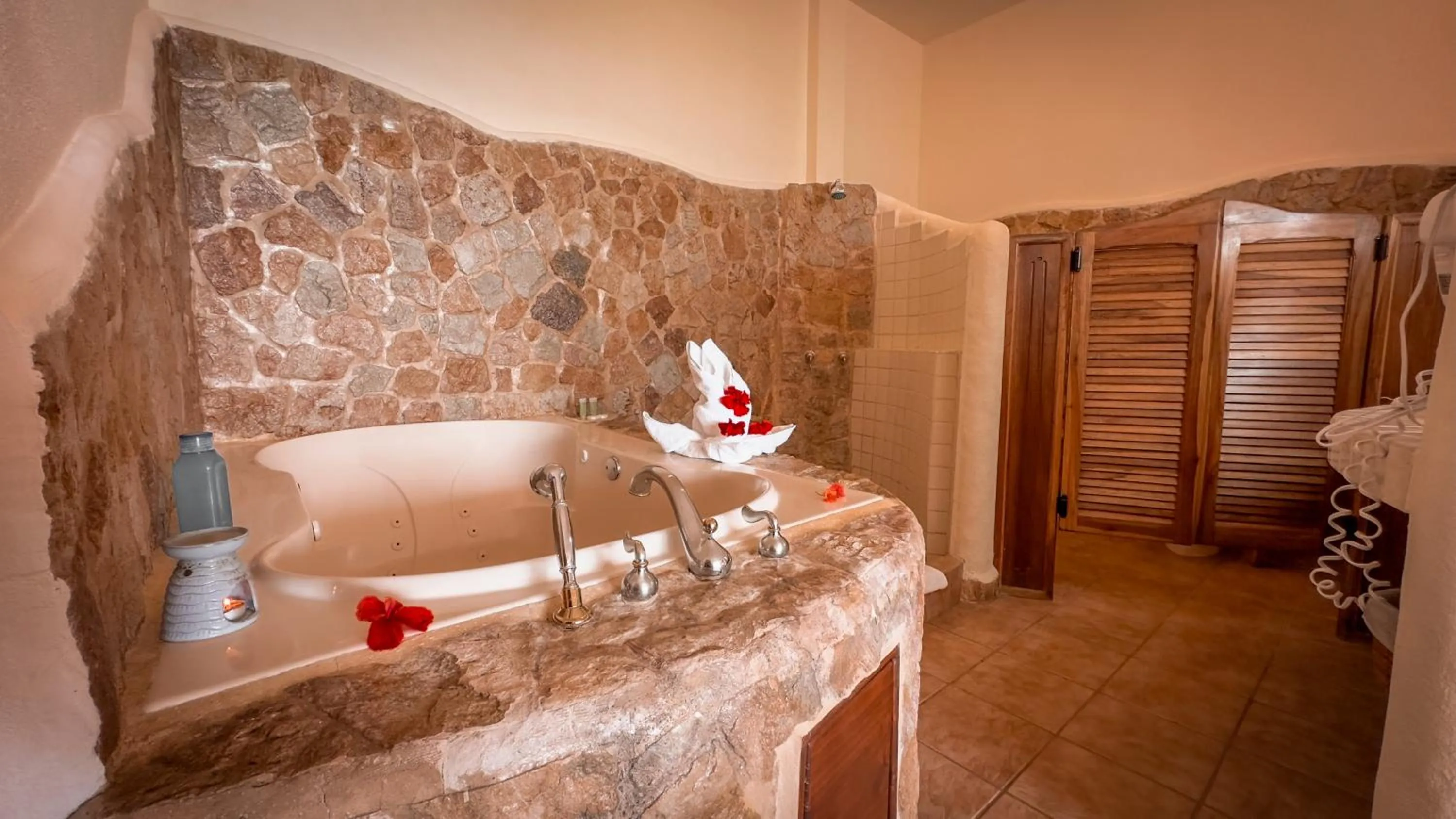 Bathroom in Issimo Suites (Adults Only)
