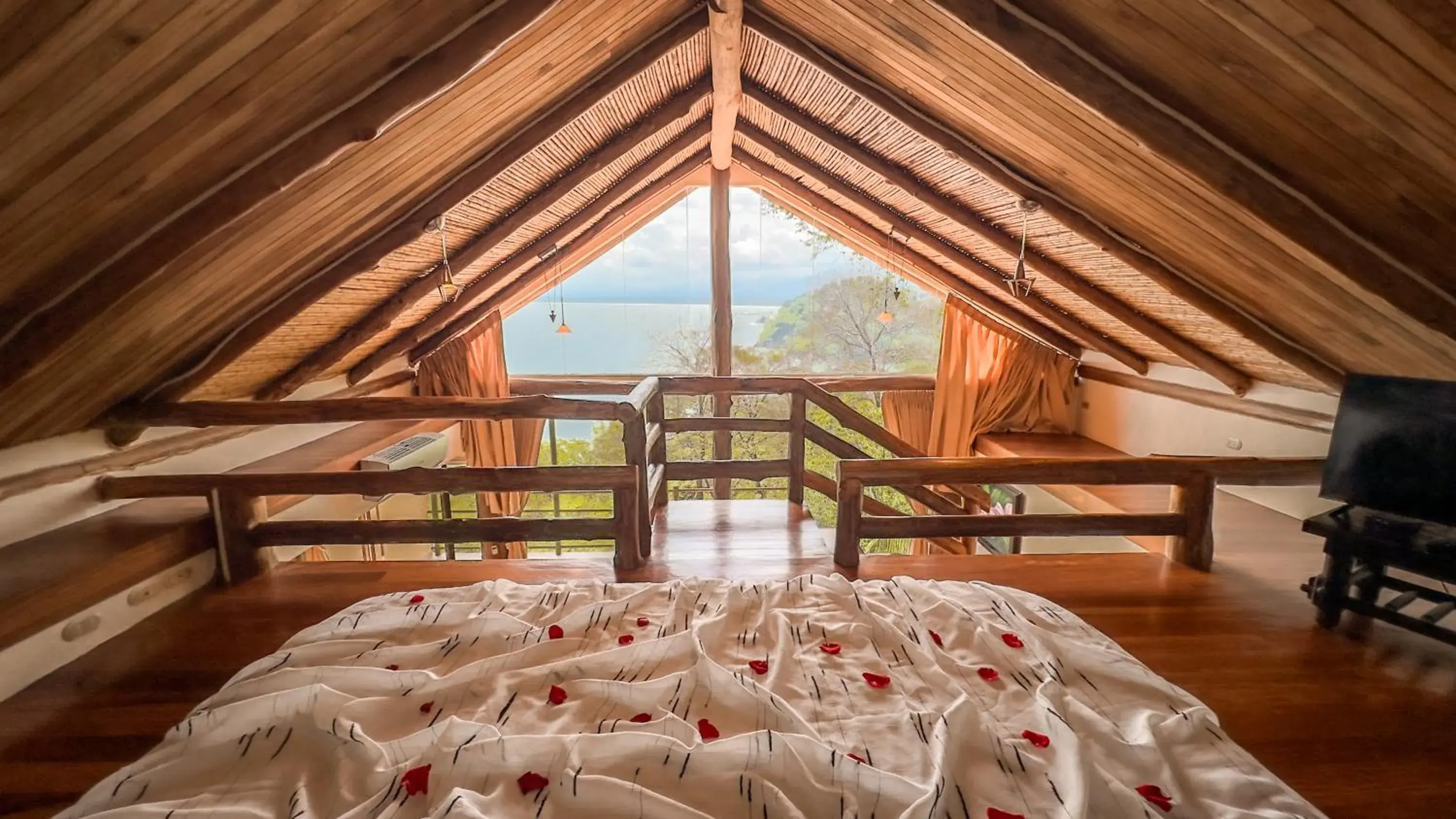 Natural landscape, Bed in Issimo Suites (Adults Only) Natural landscape, Bed in Issimo Suites (Adults Only)