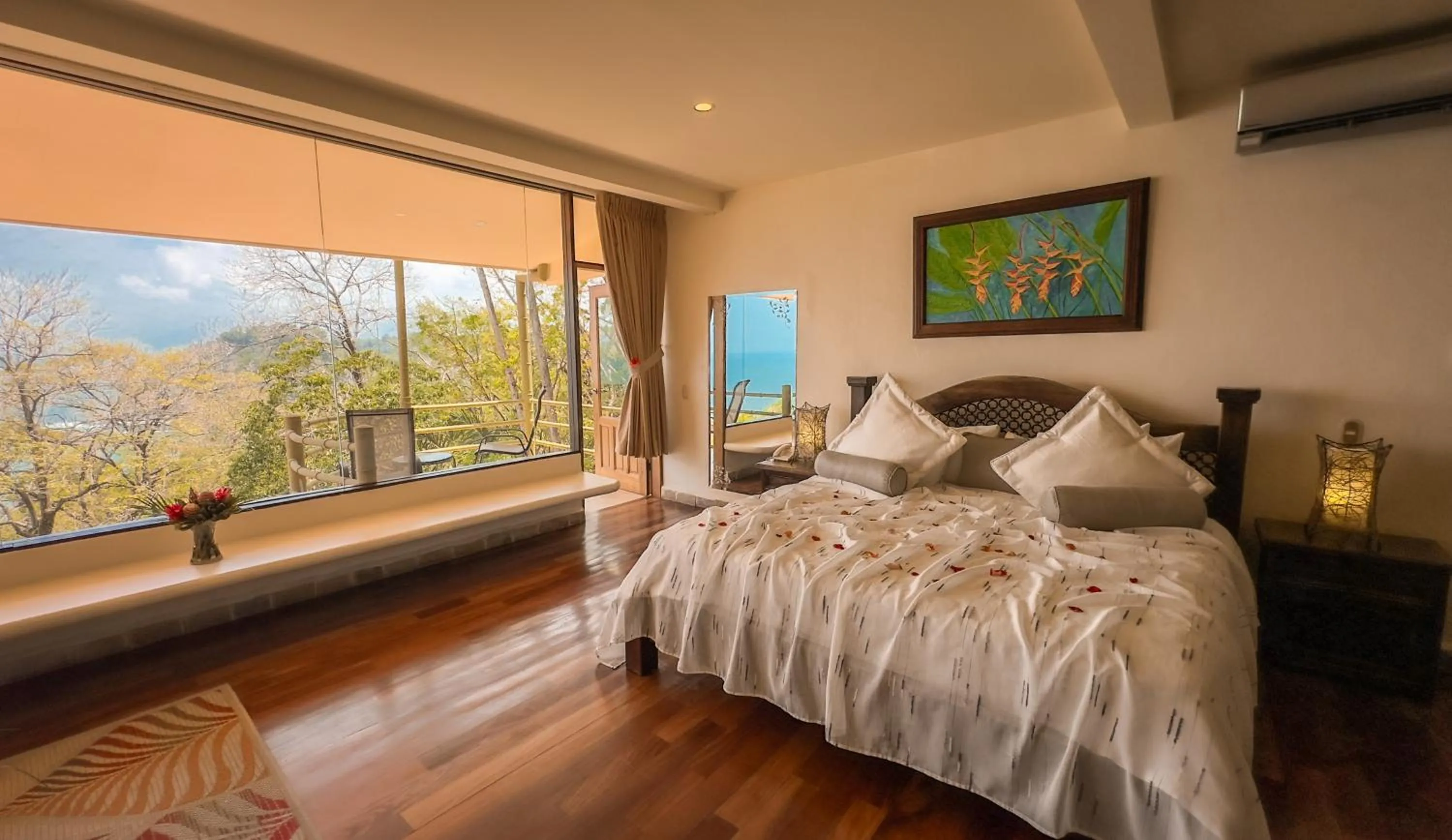 Photo of the whole room, Bed in Issimo Suites (Adults Only)