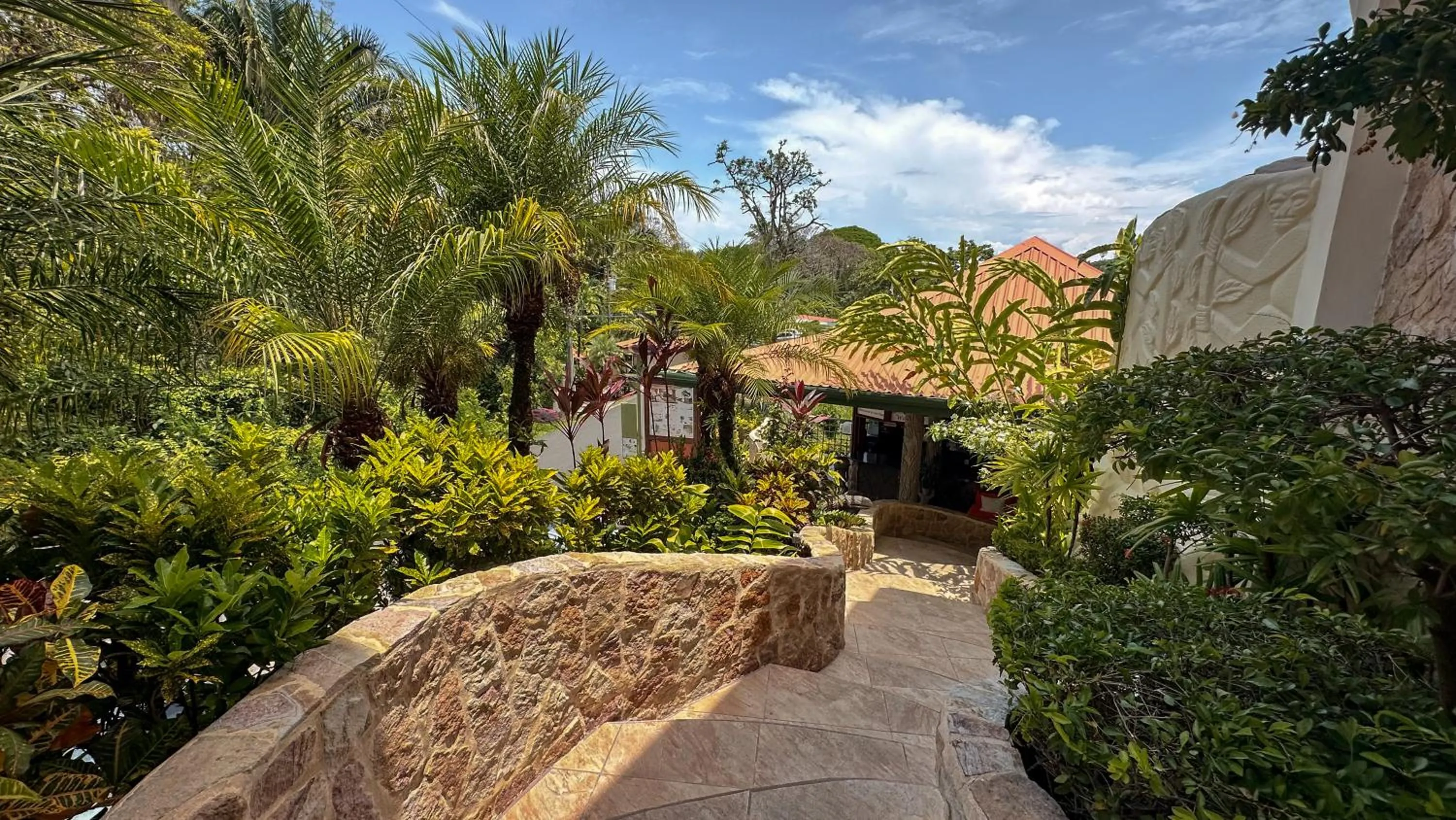 Garden view in Issimo Suites (Adults Only)