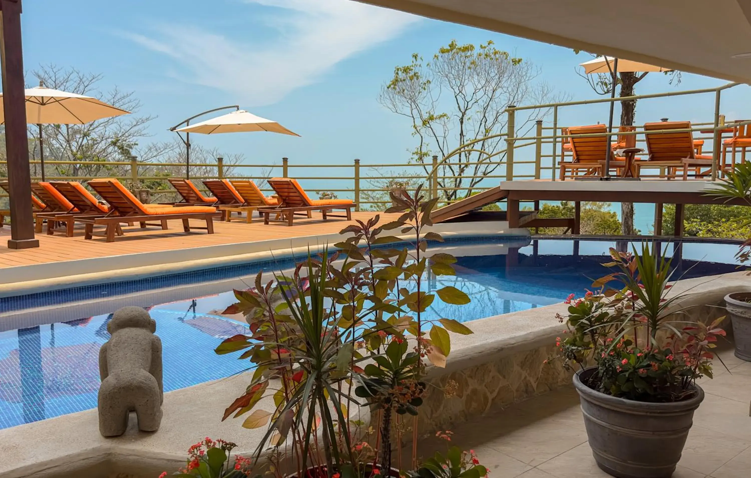 Pool view in Issimo Suites (Adults Only) Pool view in Issimo Suites (Adults Only)
