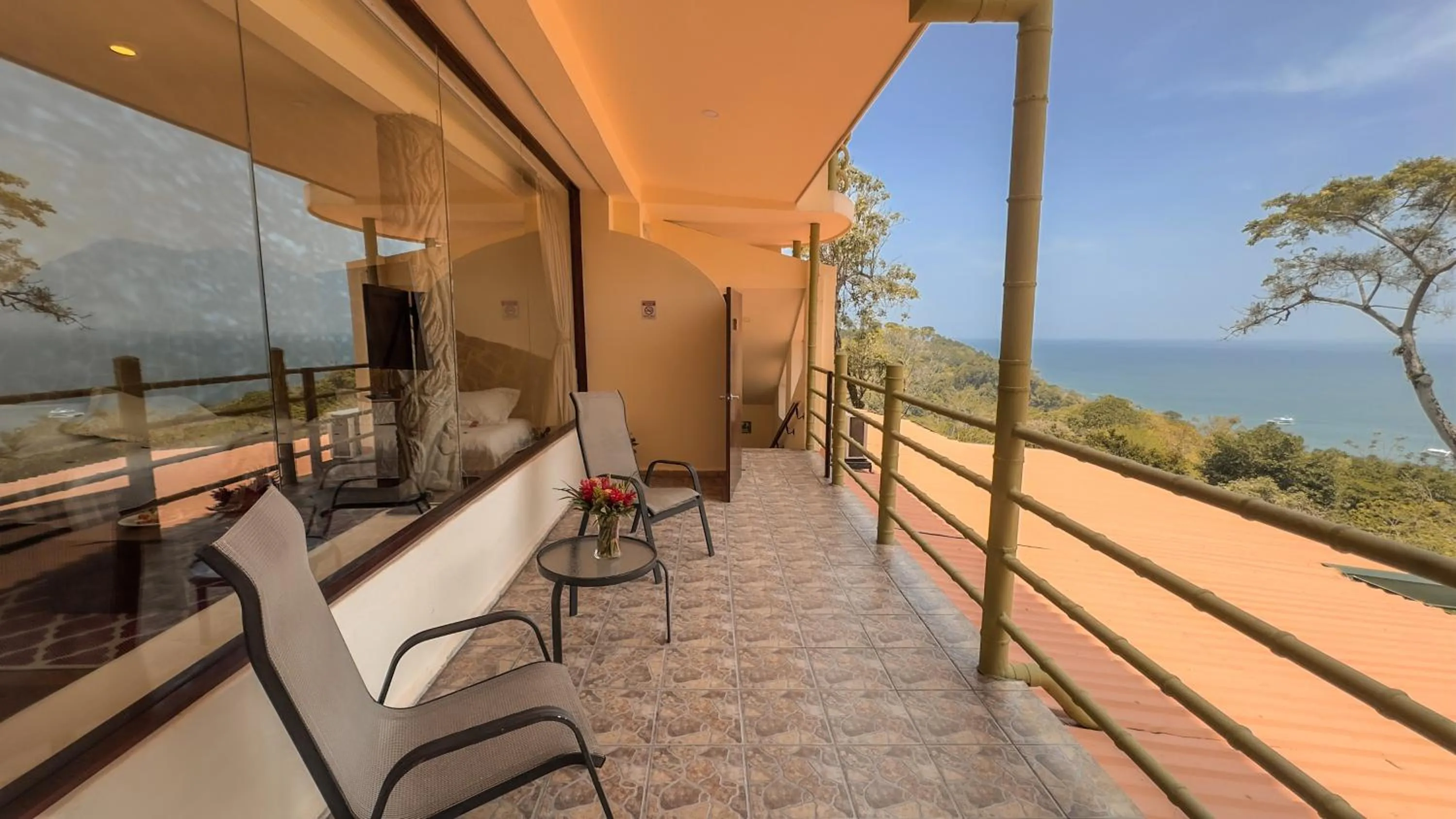 Balcony/Terrace in Issimo Suites (Adults Only)