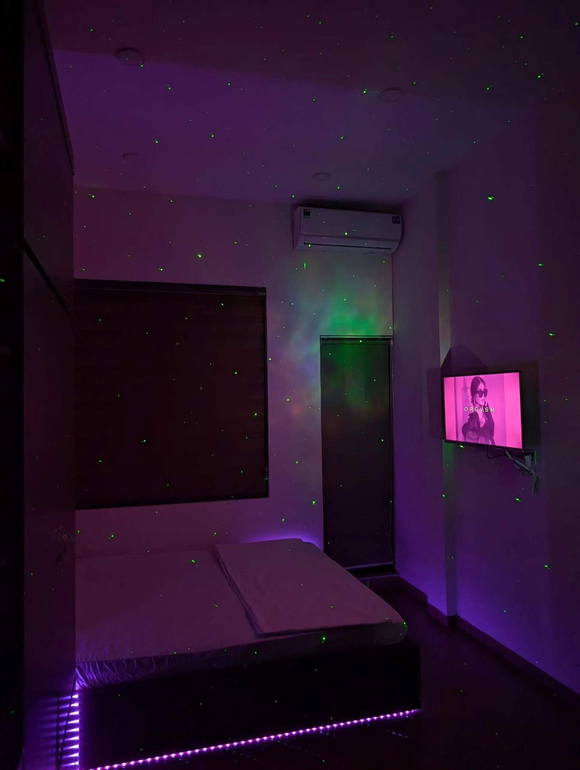 Bed in Era Apartment 158 Nguyen Khanh Toan