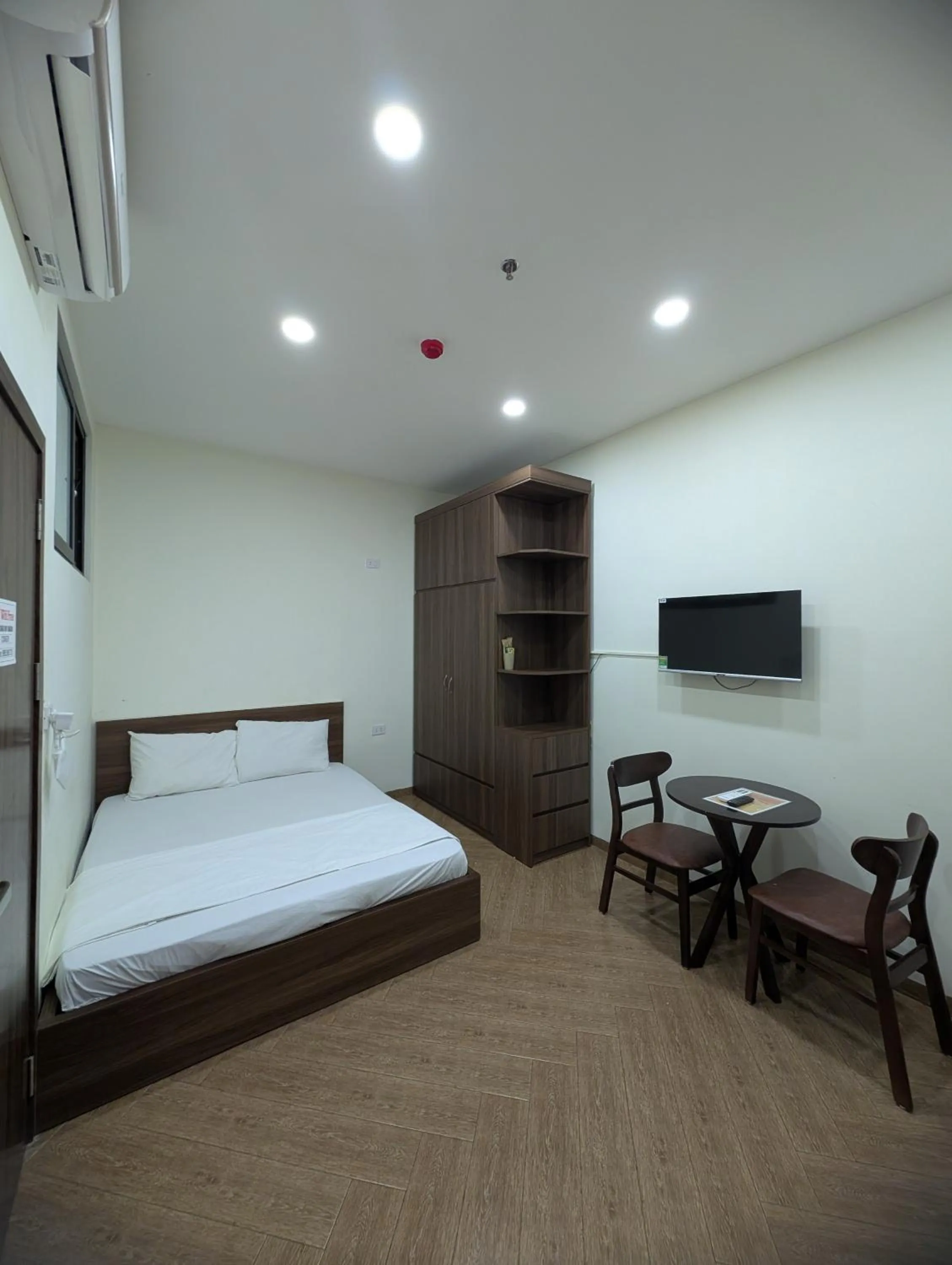 Bed in Era Apartment 158 Nguyen Khanh Toan