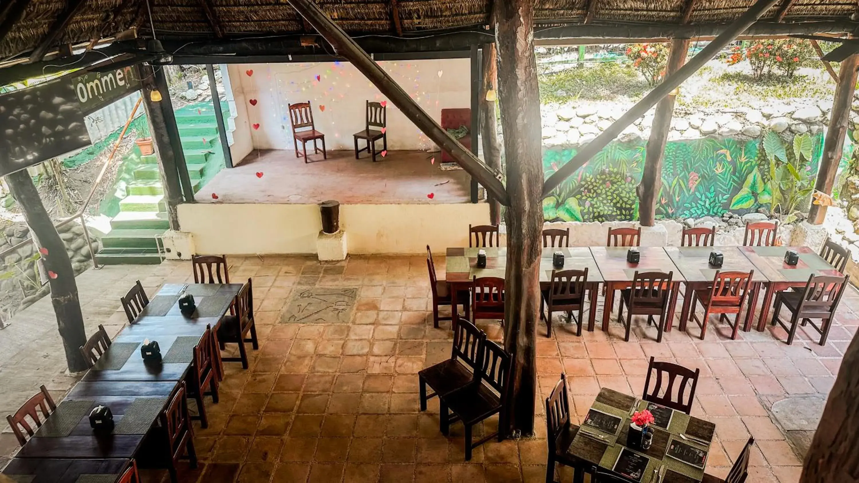 Restaurant/places to eat in Tabulia Tree Hotel and Villas Restaurant/places to eat in Tabulia Tree Hotel and Villas